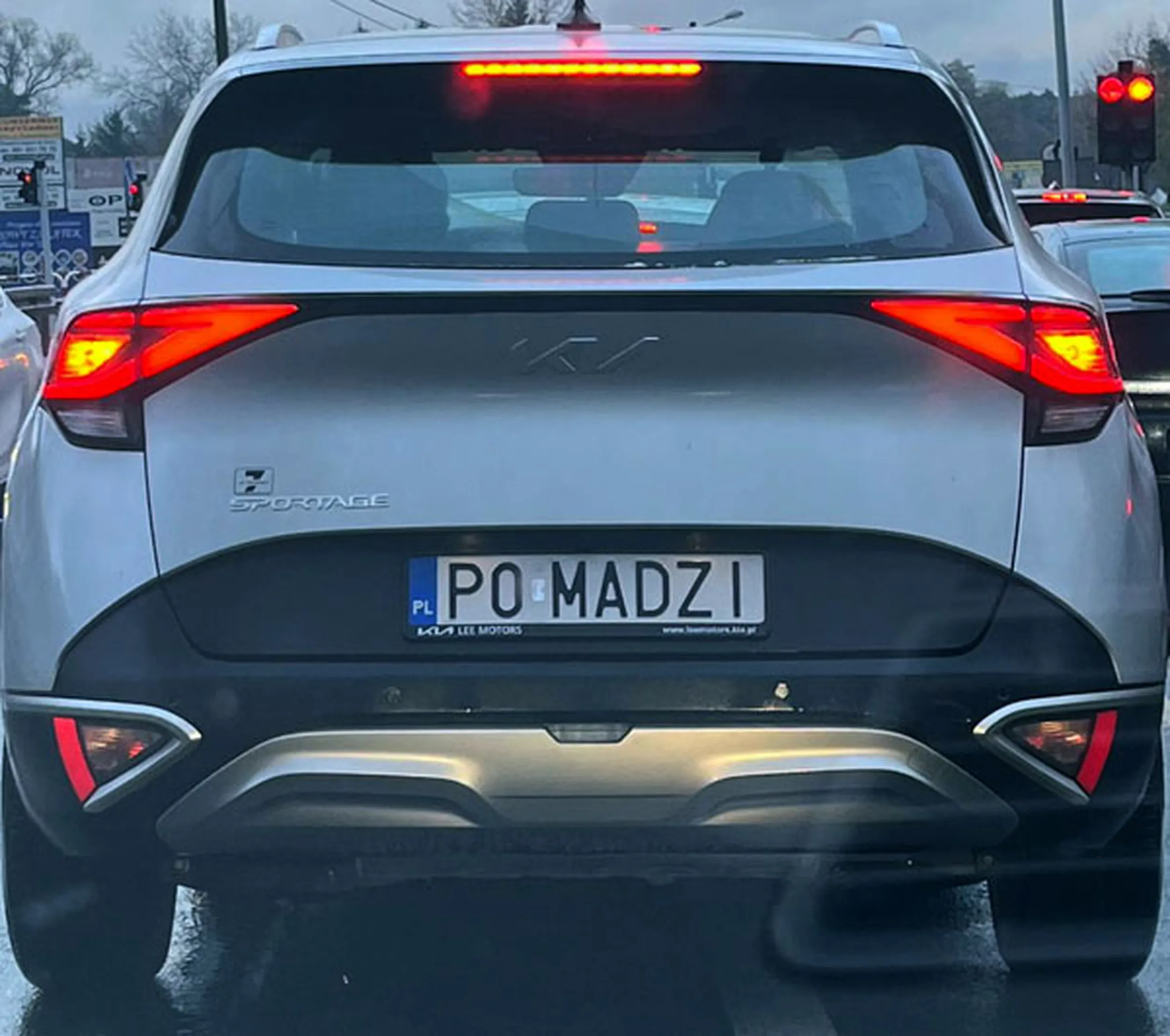 Fajny numer, blacha P0 MADZI