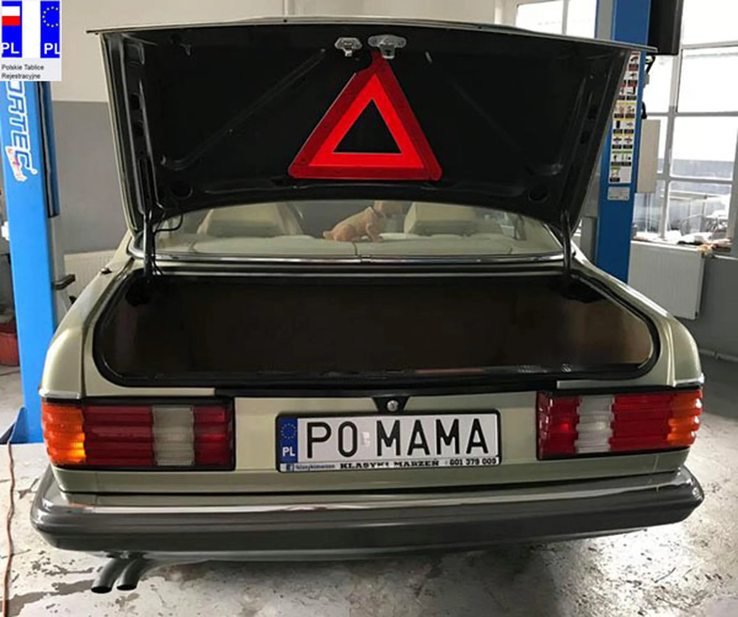 Fajny numer, blacha P0 MAMA