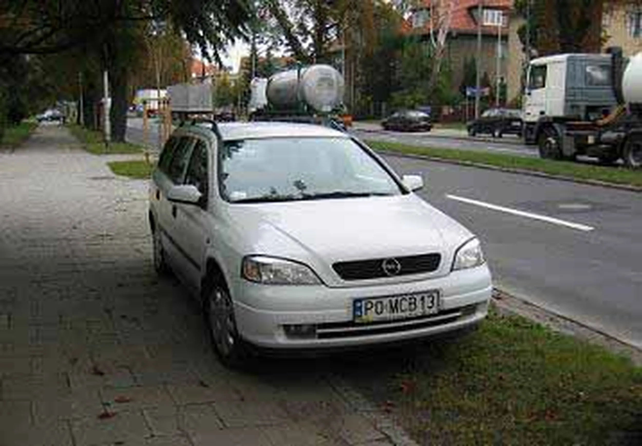 Fajny numer, blacha P0 MCB13