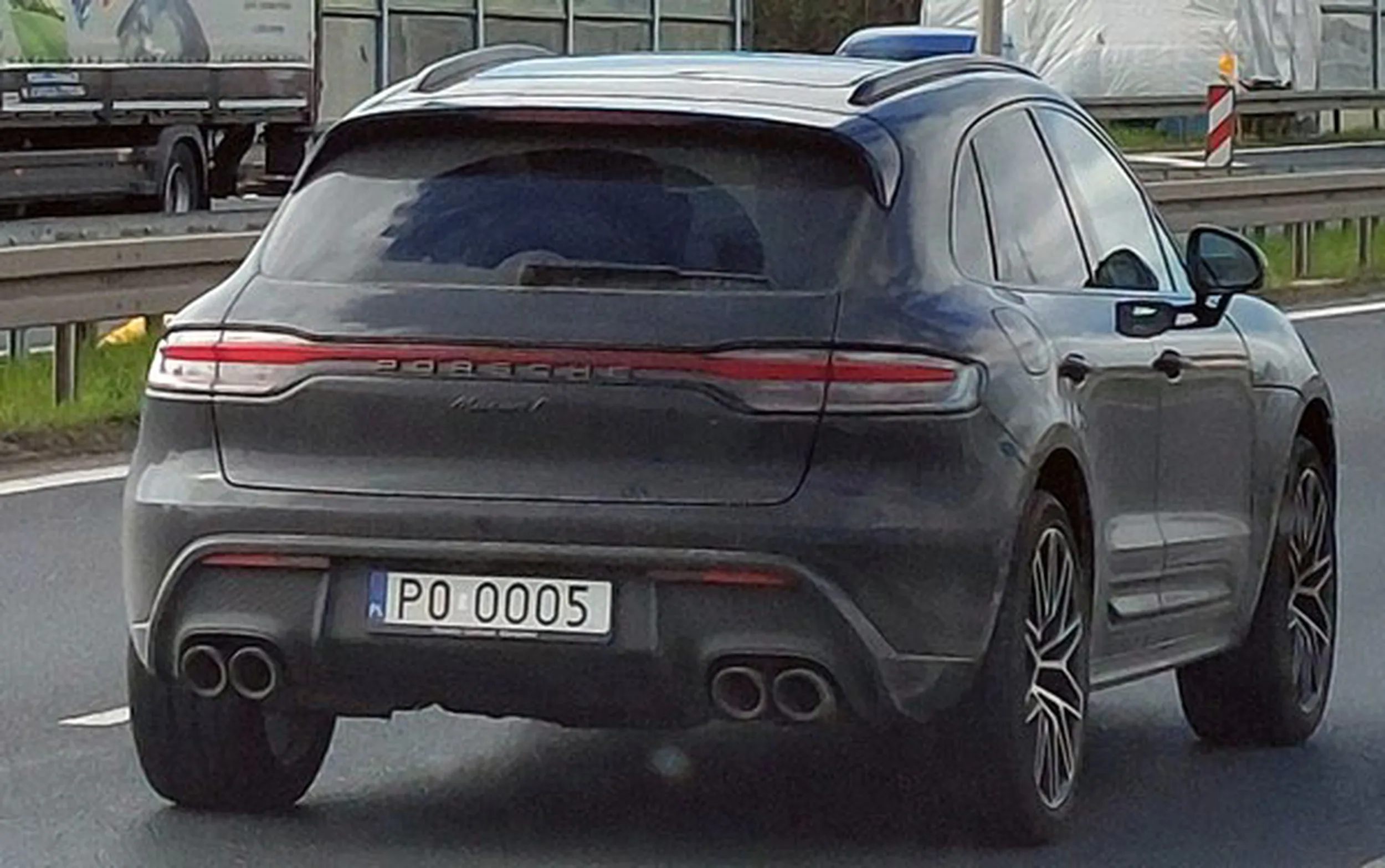 Fajny numer, blacha P0 OOO5