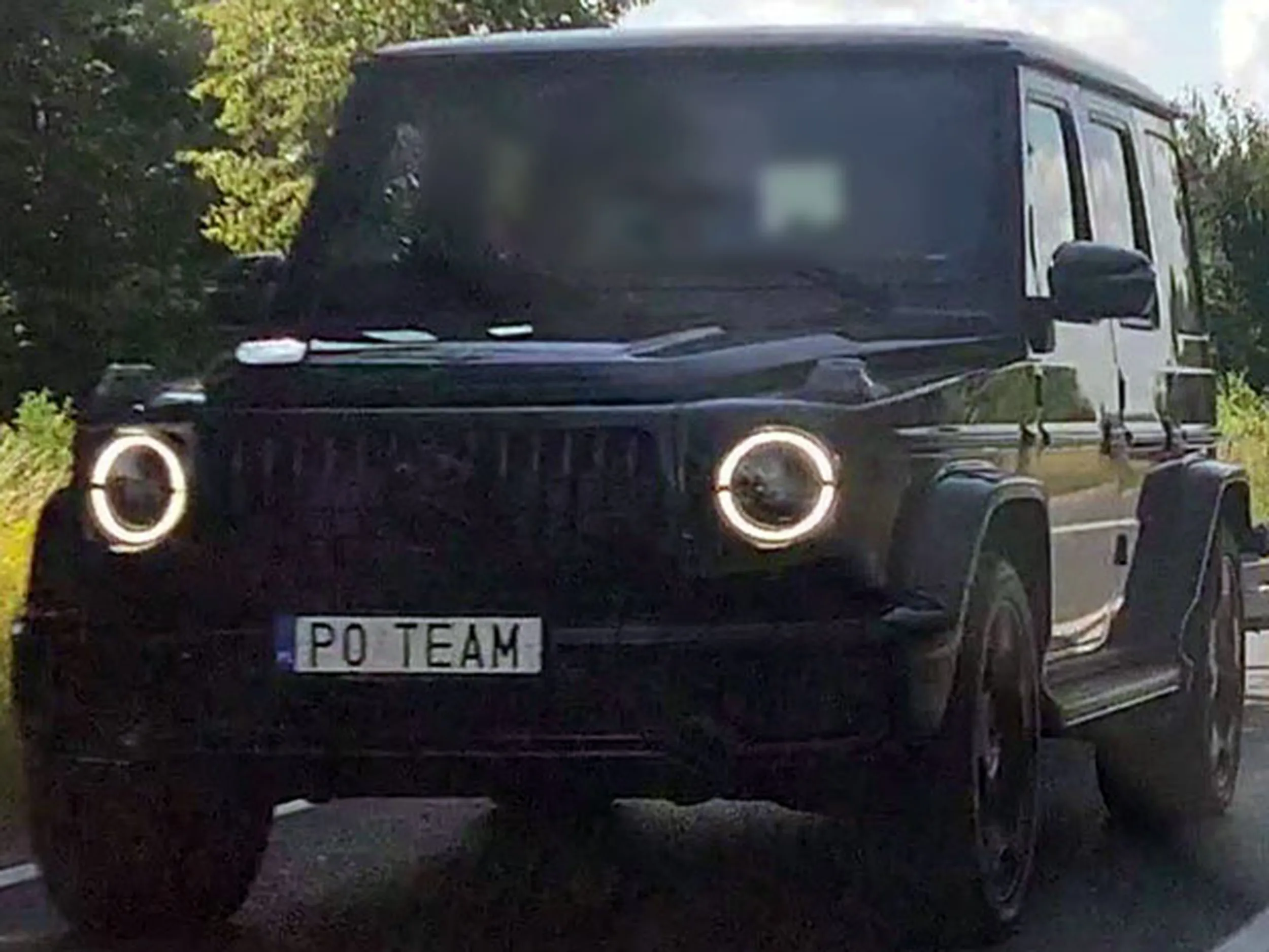 Fajny numer, blacha P0 TEAM