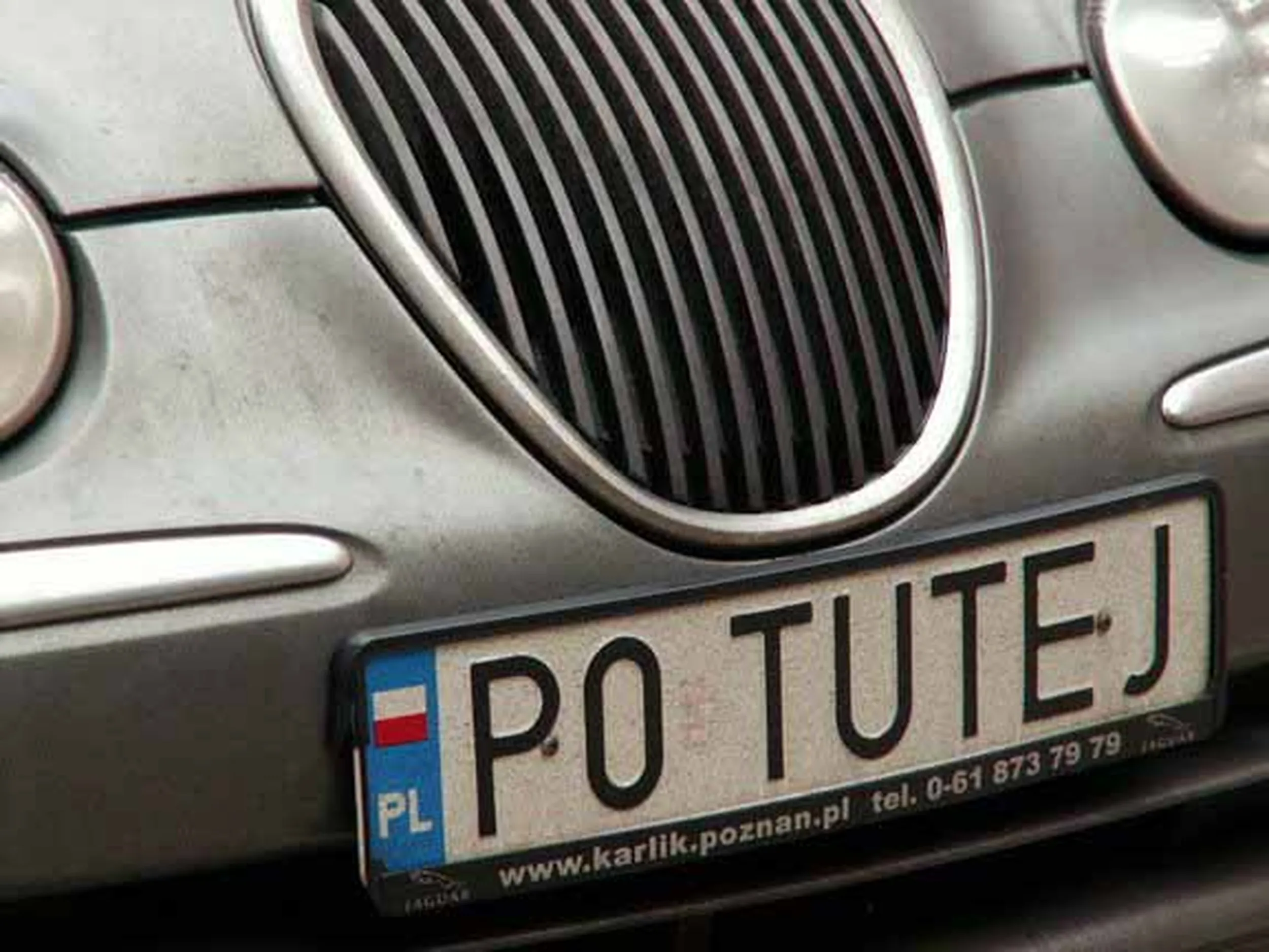 Fajny numer, blacha P0 TUTEJ