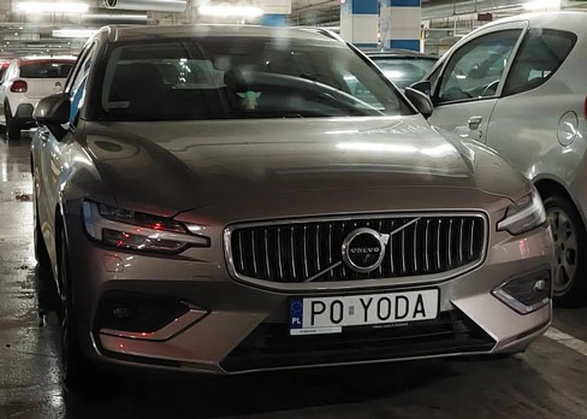 Fajny numer, blacha P0 YODA