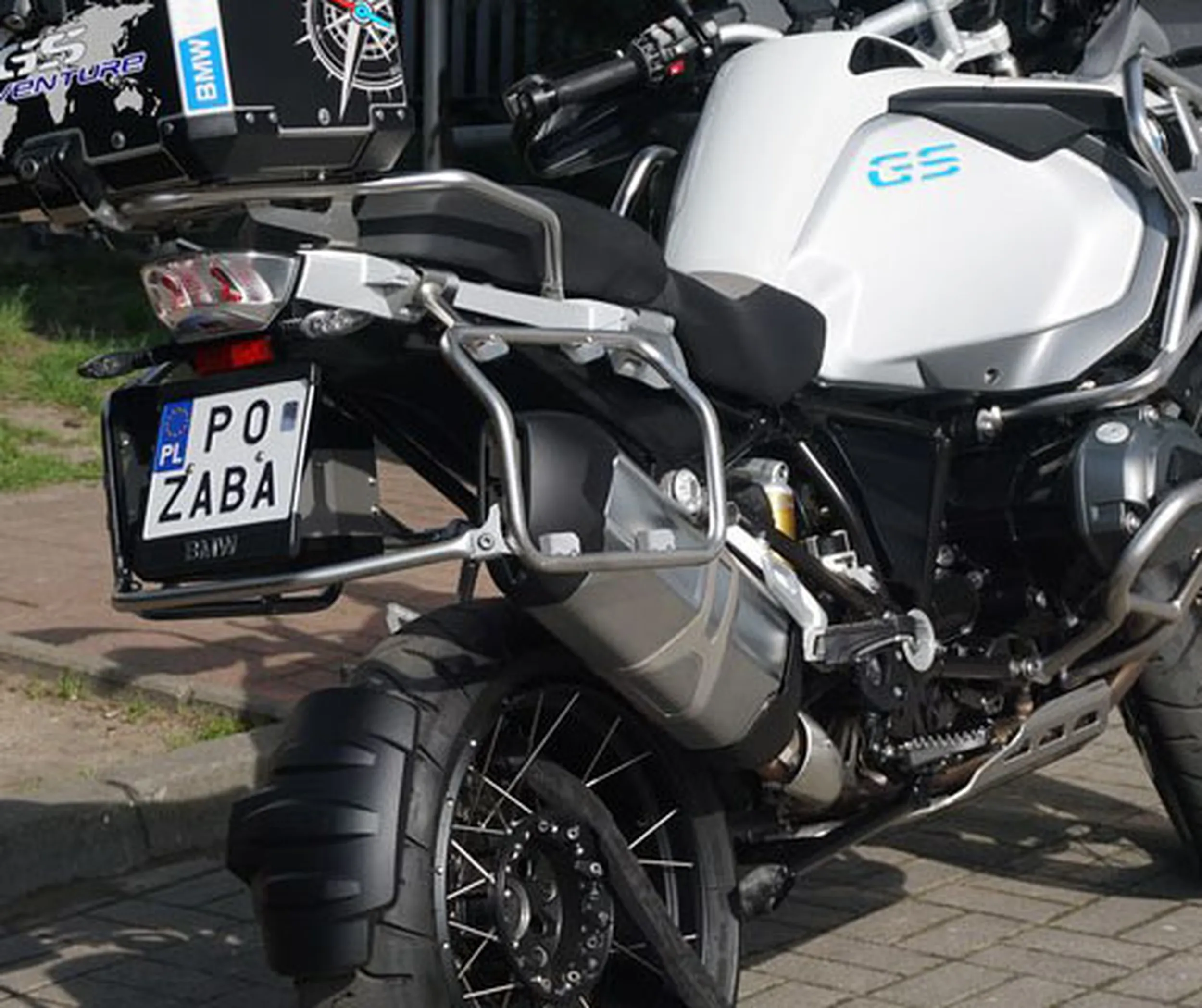 Fajny numer, blacha P0 ZABA