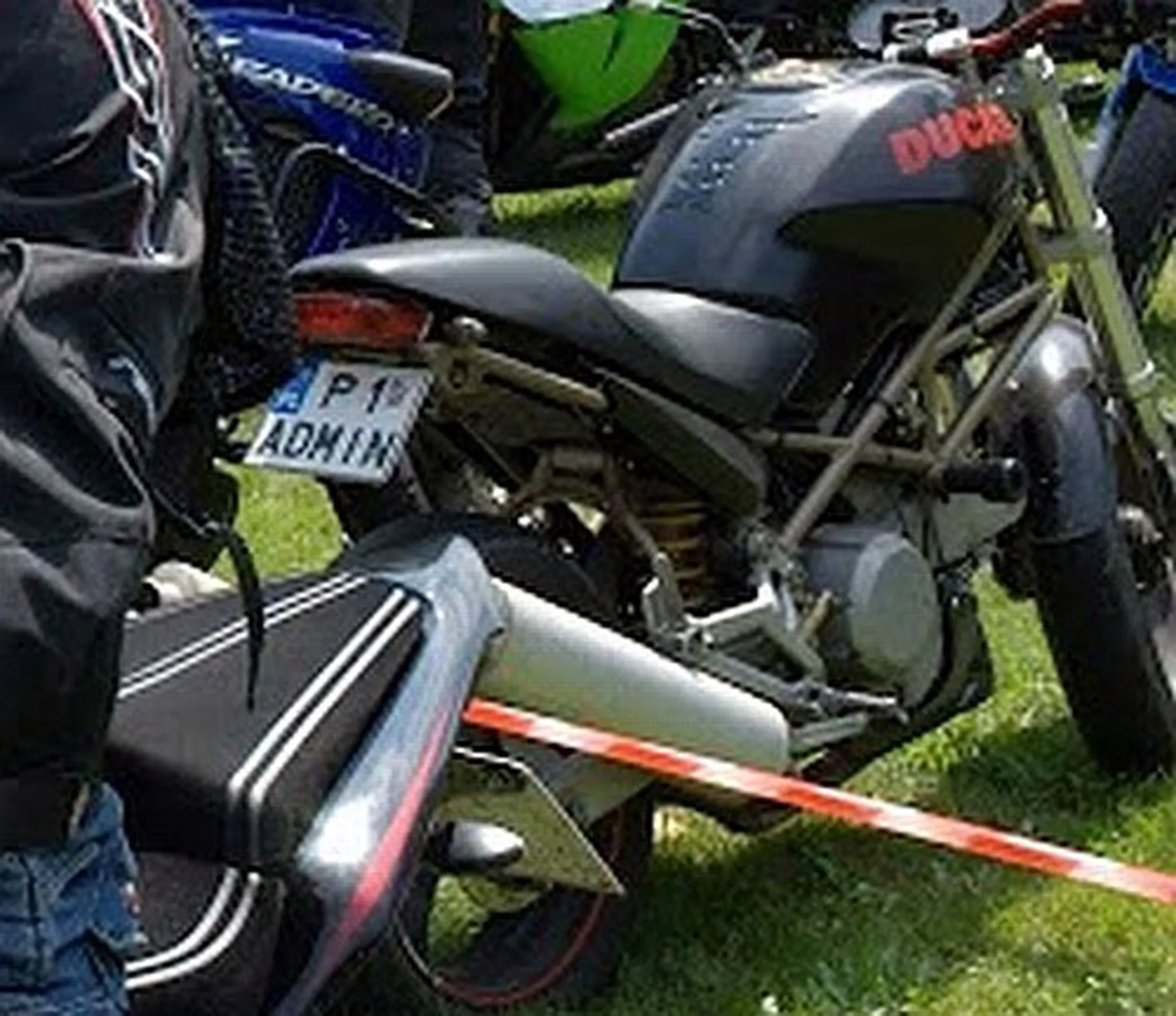 Fajny numer, blacha P1 ADMIN