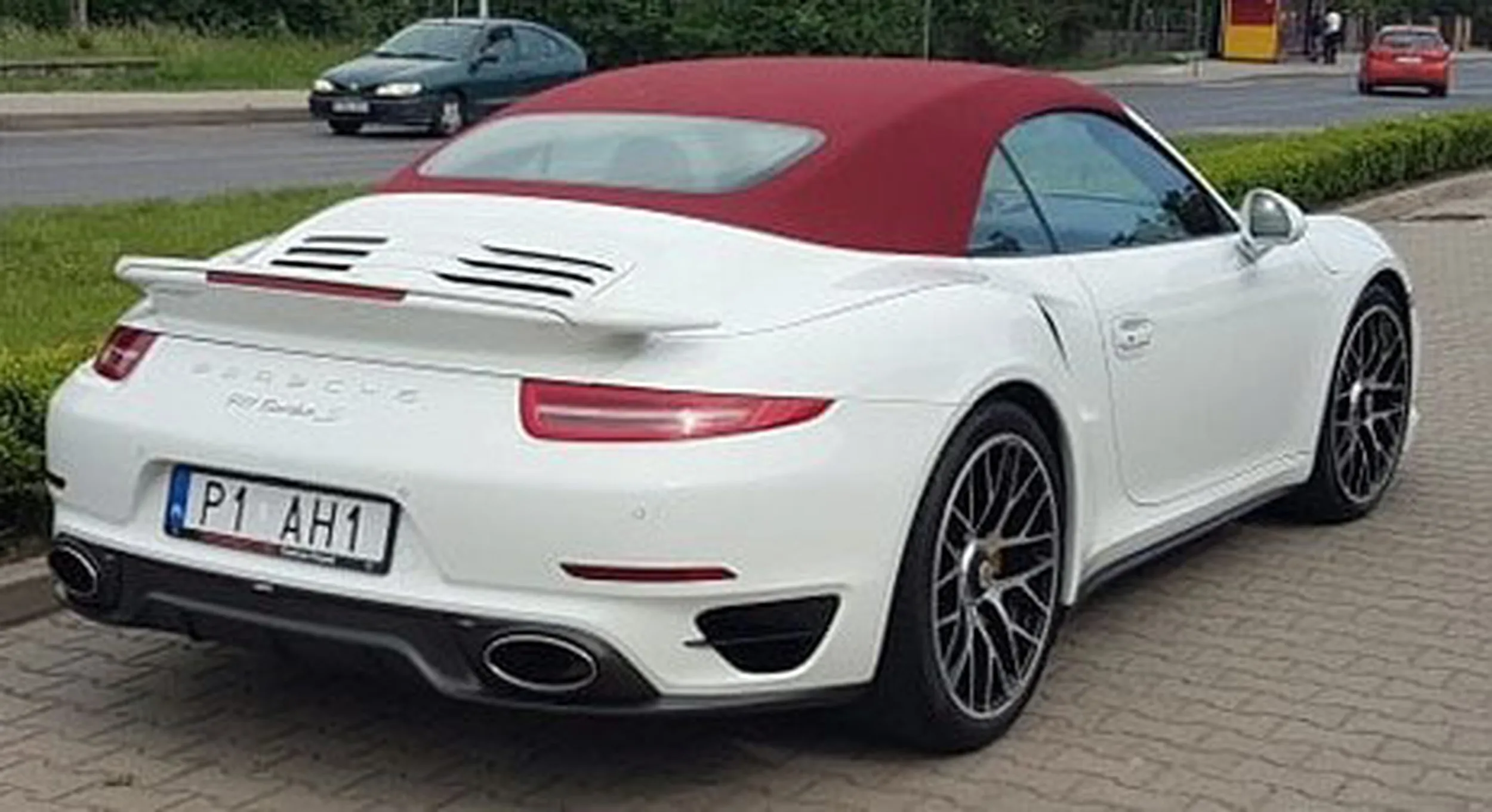 Fajny numer, blacha P1 AH1