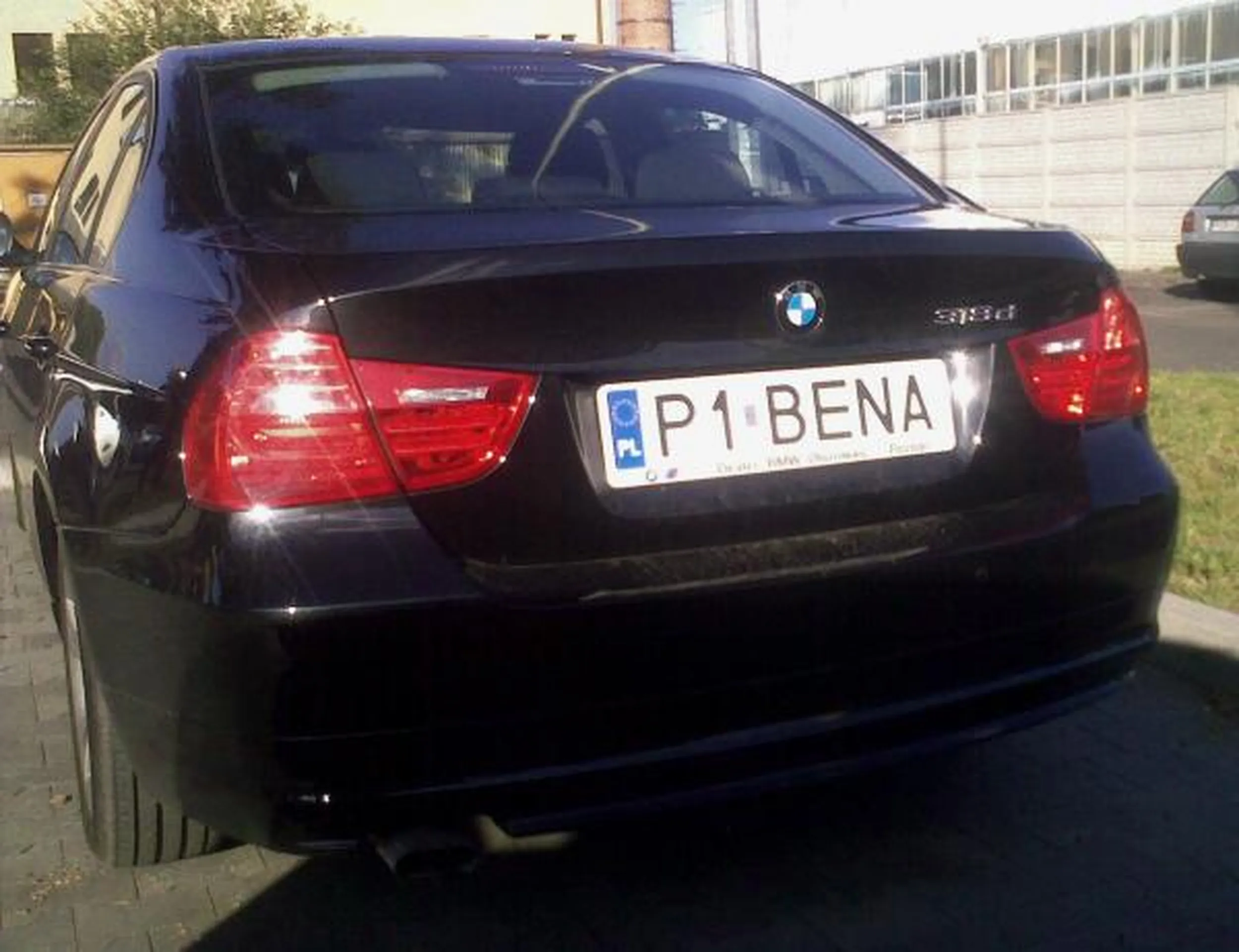 Fajny numer, blacha P1 BENA