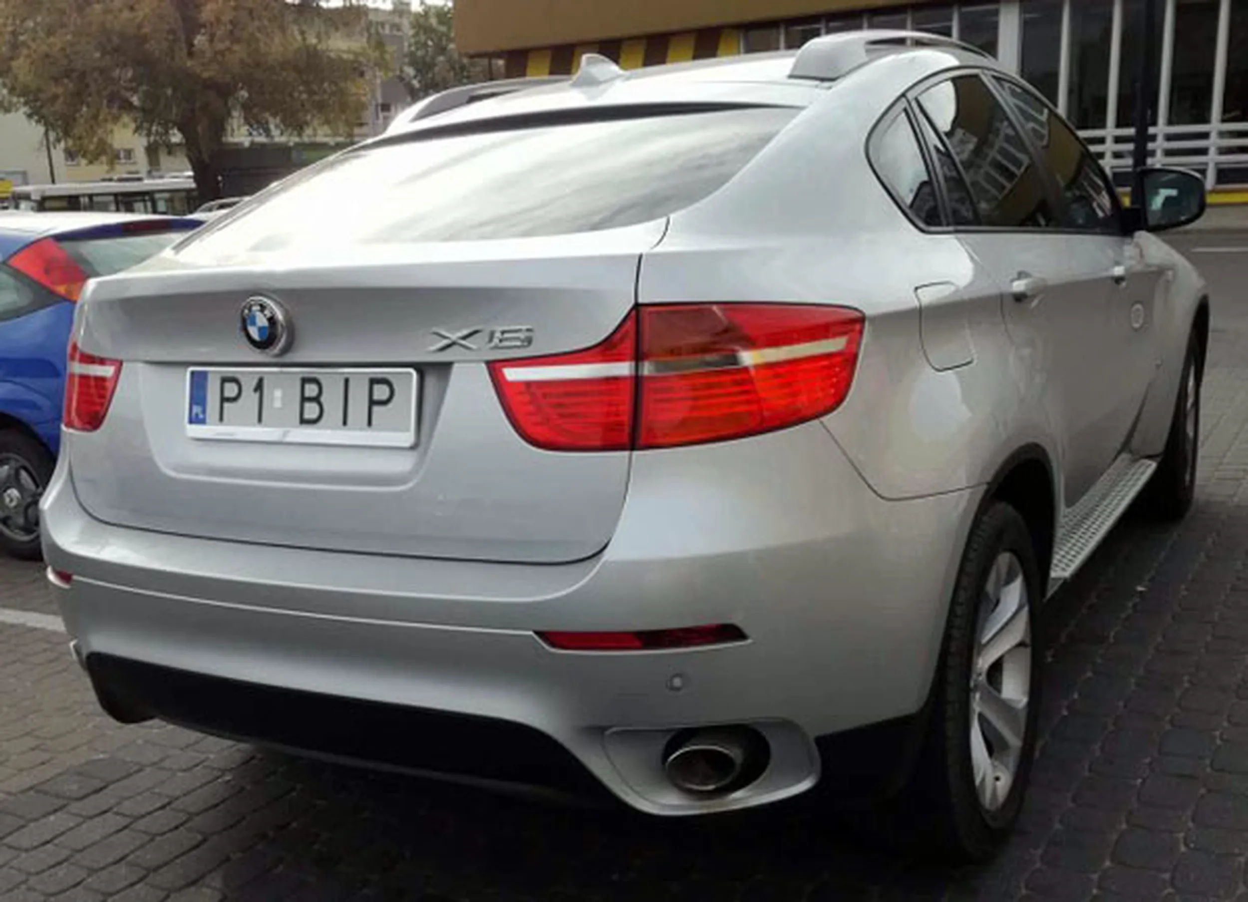 Fajny numer, blacha P1 BIP