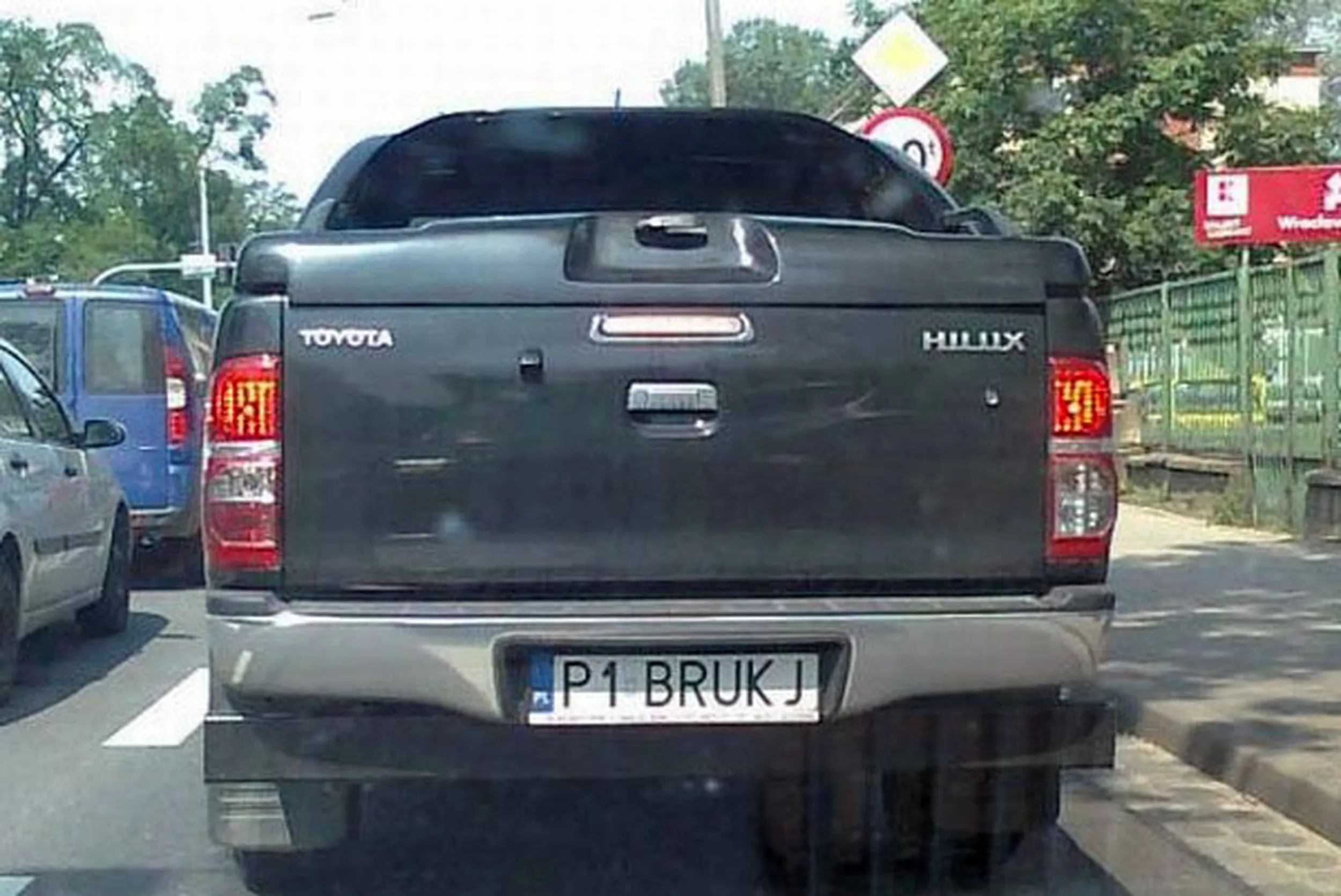 Fajny numer, blacha P1 BRUKJ