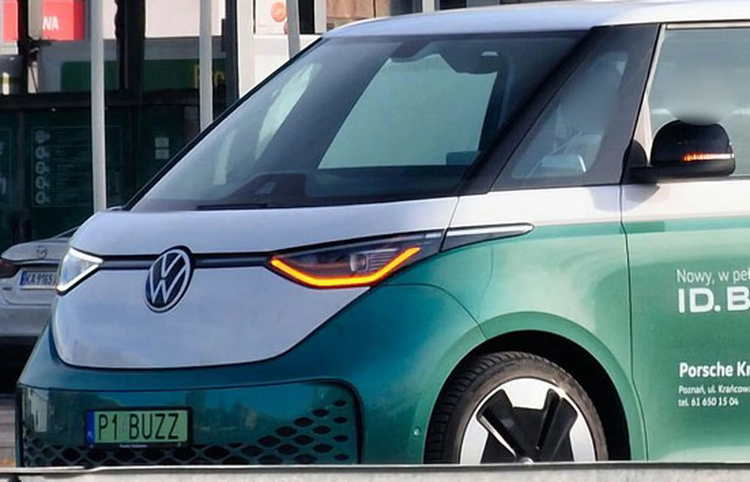 Fajny numer, blacha P1 BUZZ