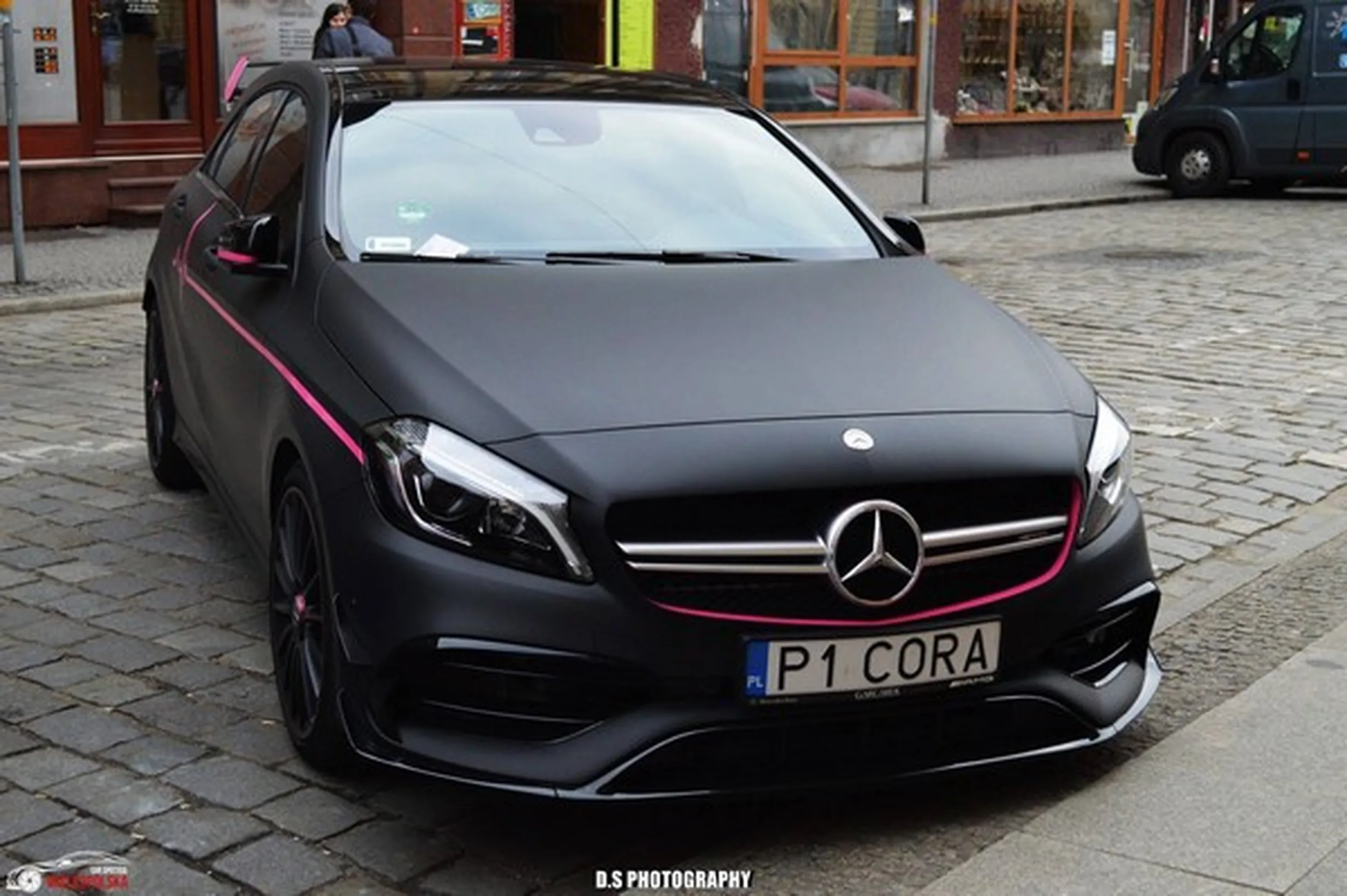 Fajny numer, blacha P1 CORA