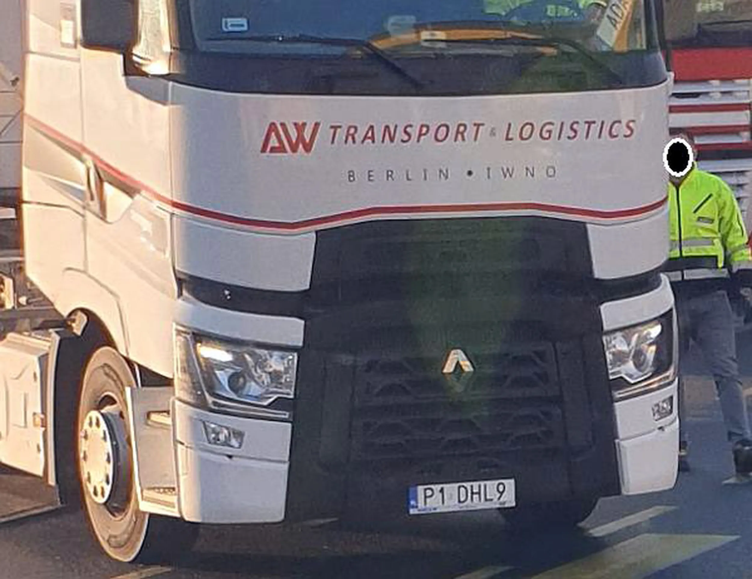 Fajny numer, blacha P1 DHL9