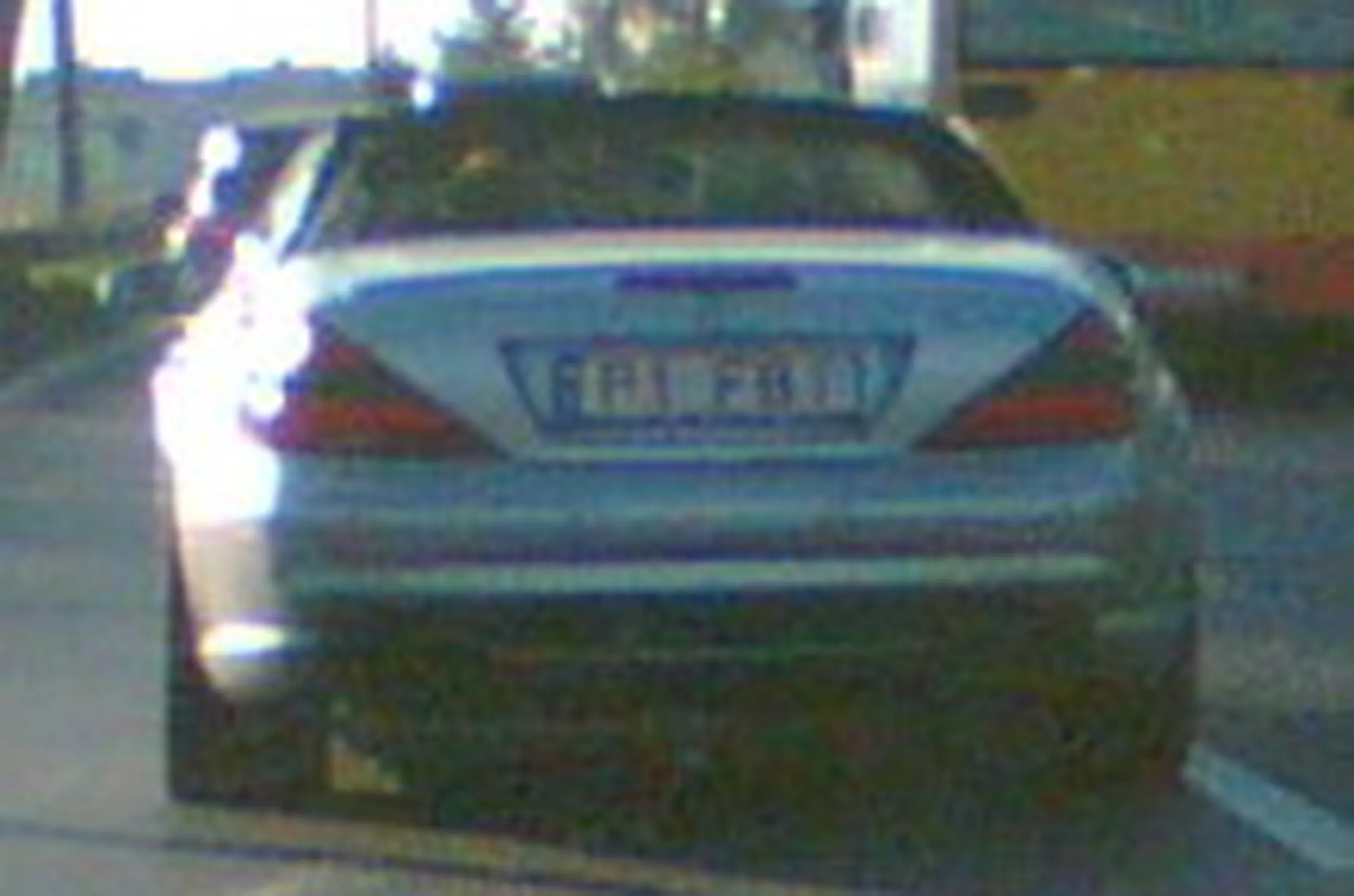 Fajny numer, blacha P1 FBI