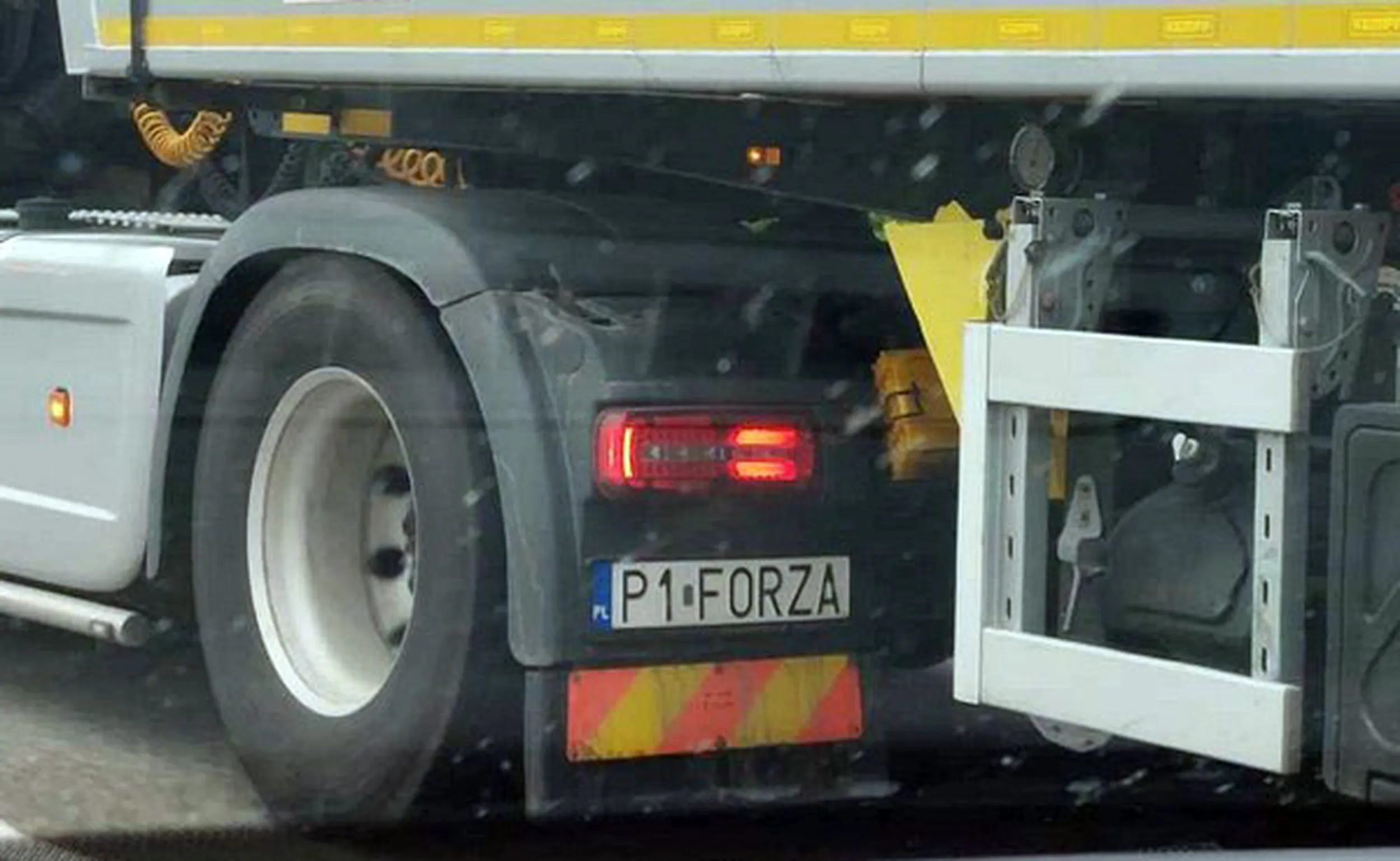 Fajny numer, blacha P1 FORZA