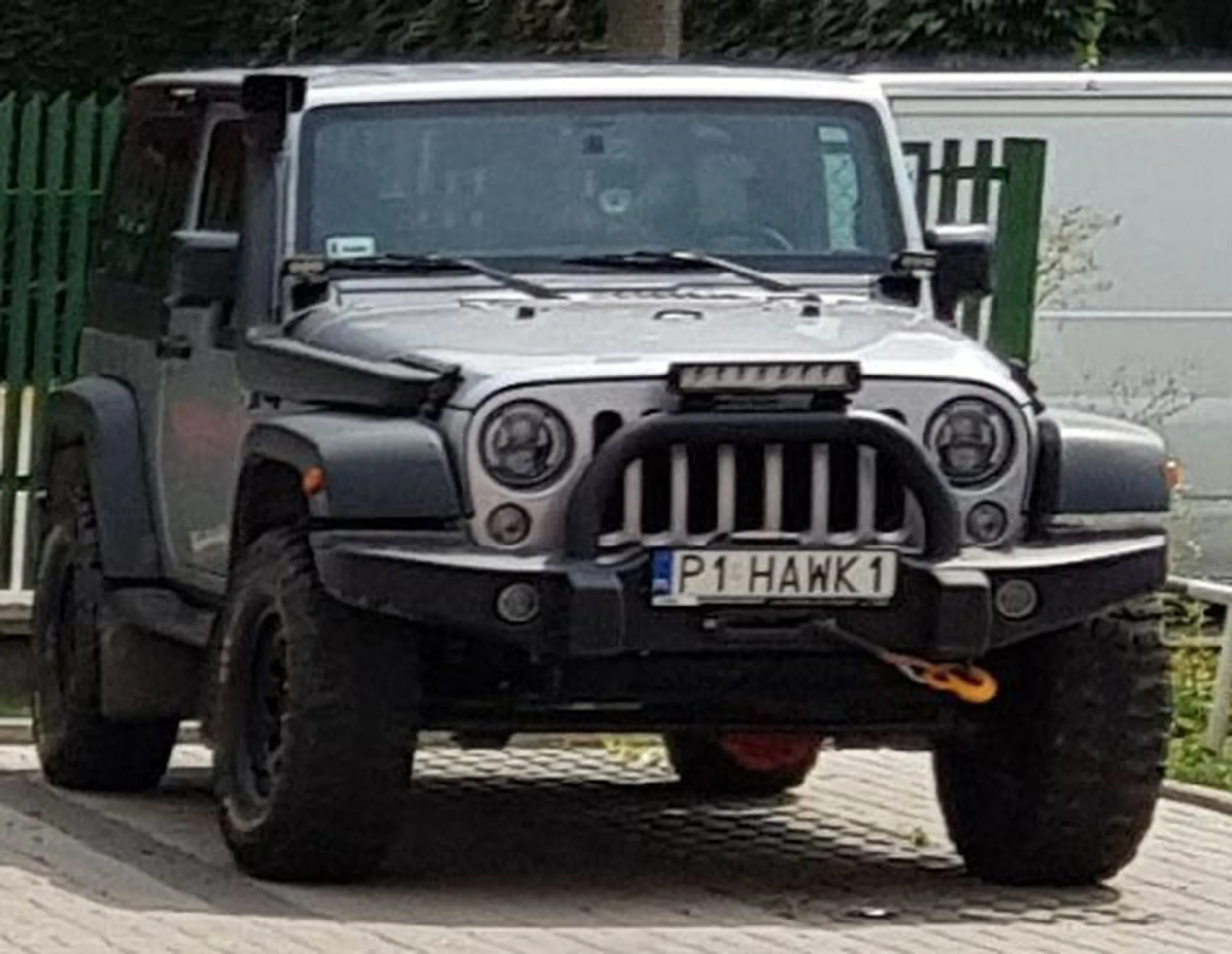 Fajny numer, blacha P1 HAWK1