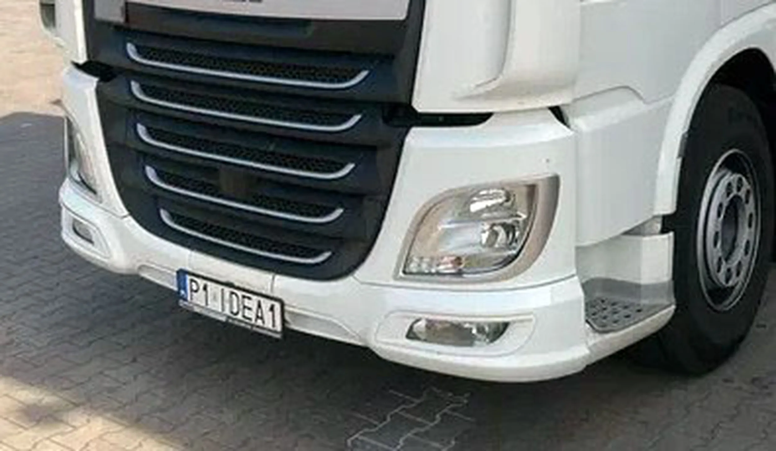 Fajny numer, blacha P1 IDEA1