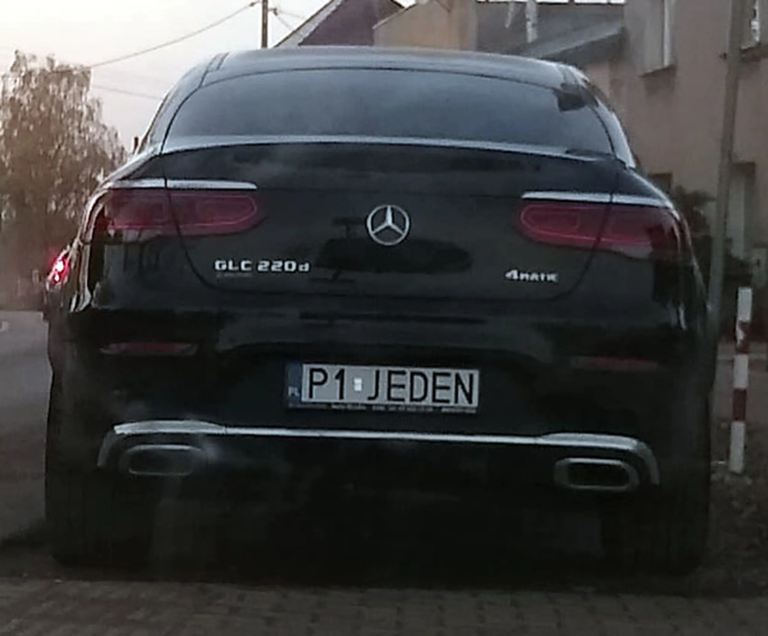 Fajny numer, blacha P1 JEDEN