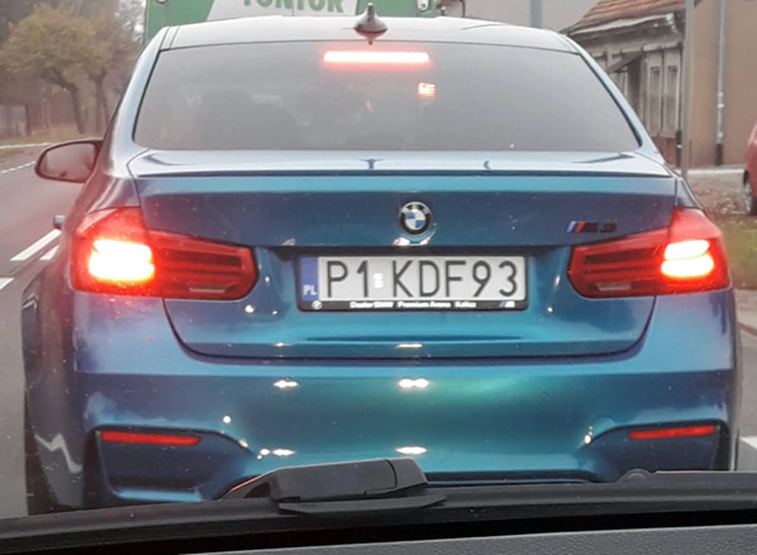 Fajny numer, blacha P1 KDF93