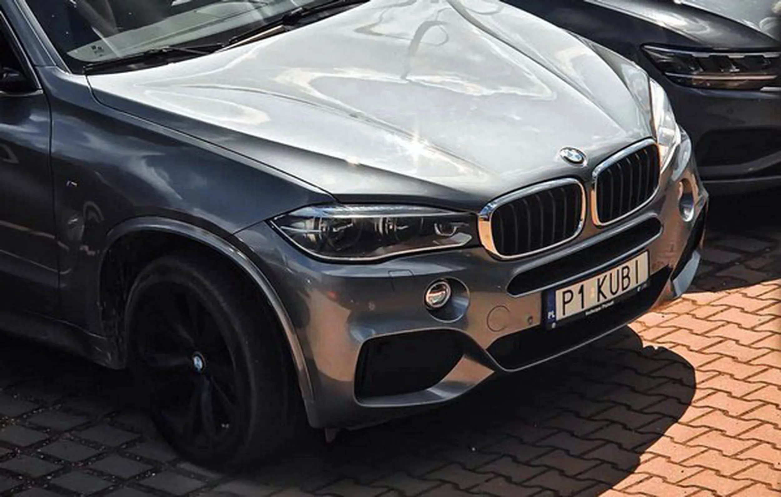 Fajny numer, blacha P1 KUBI