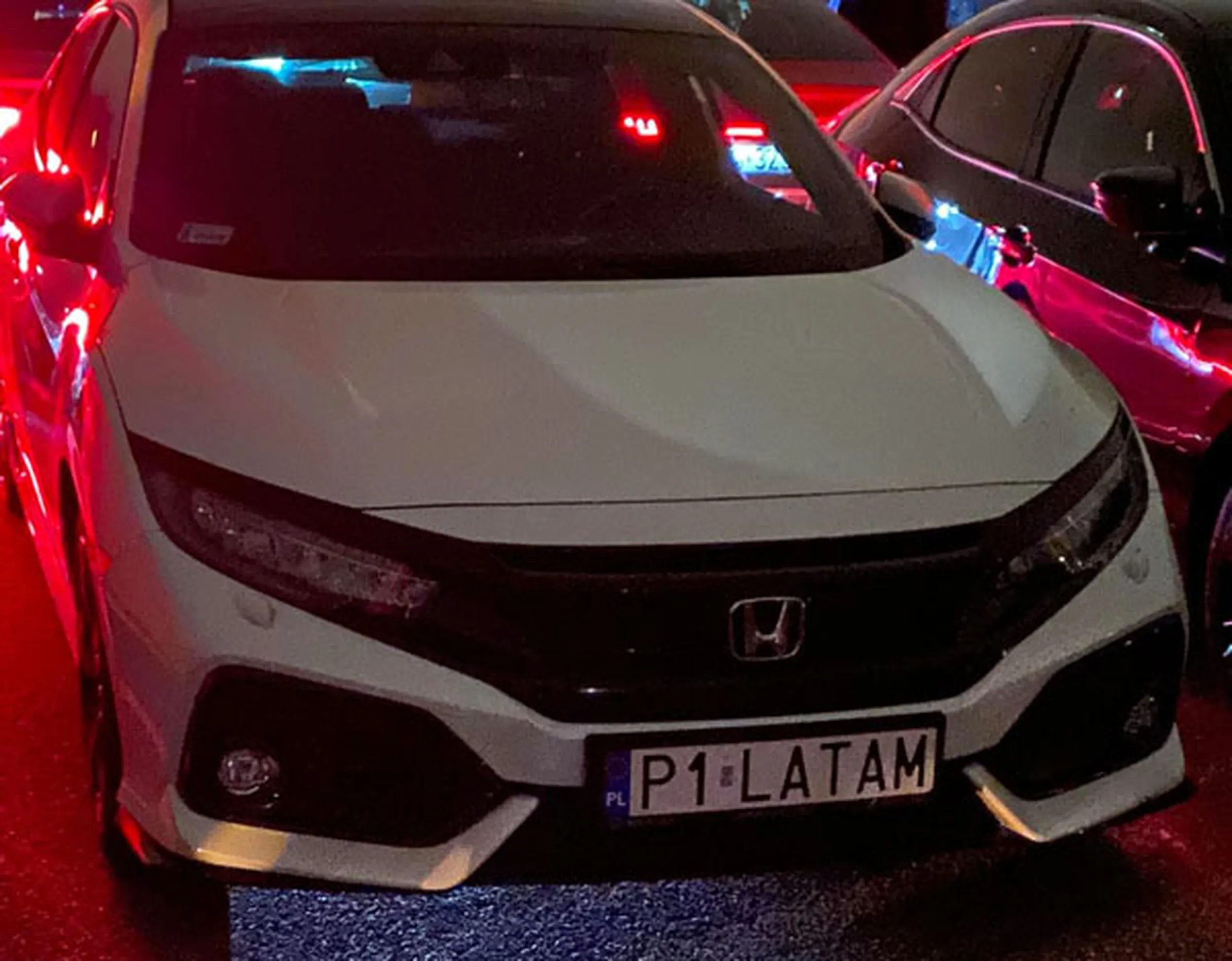 Fajny numer, blacha P1 LATAM