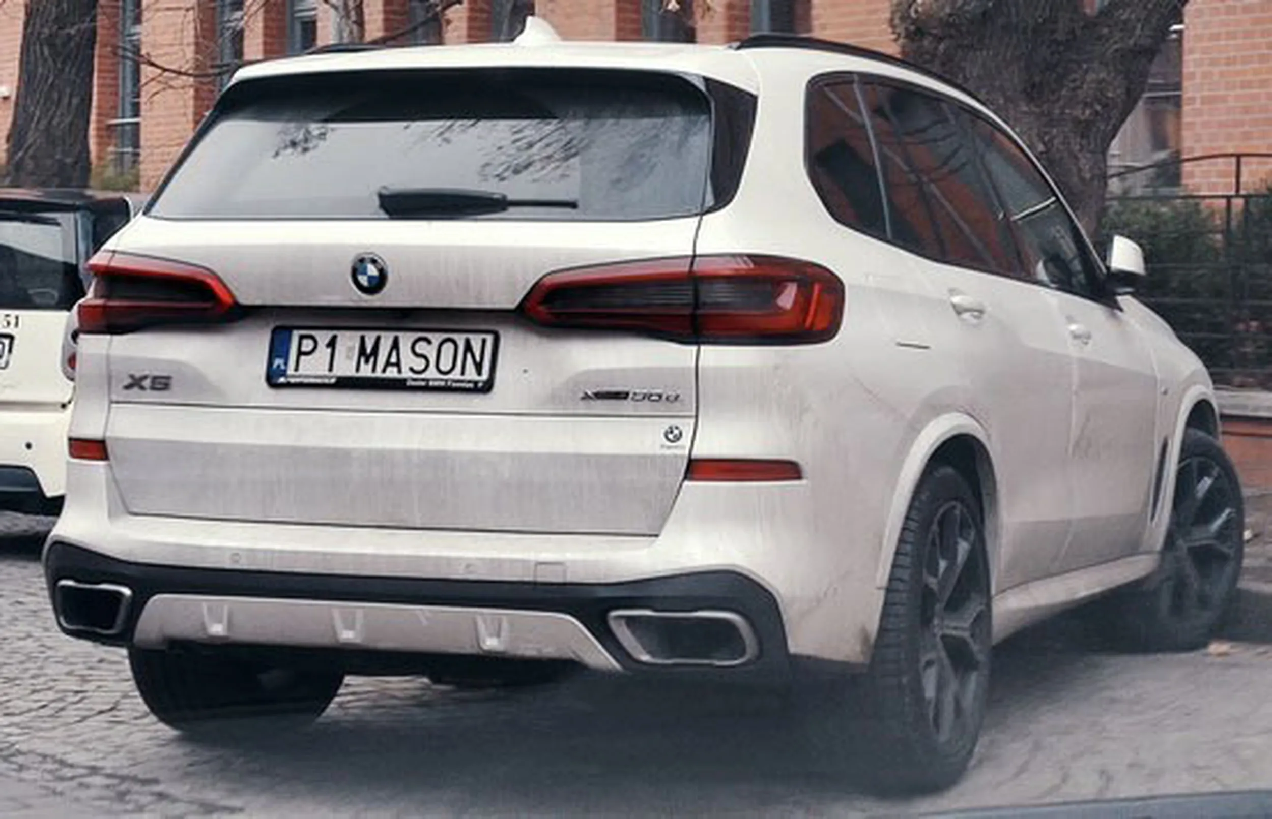 Fajny numer, blacha P1 MASON