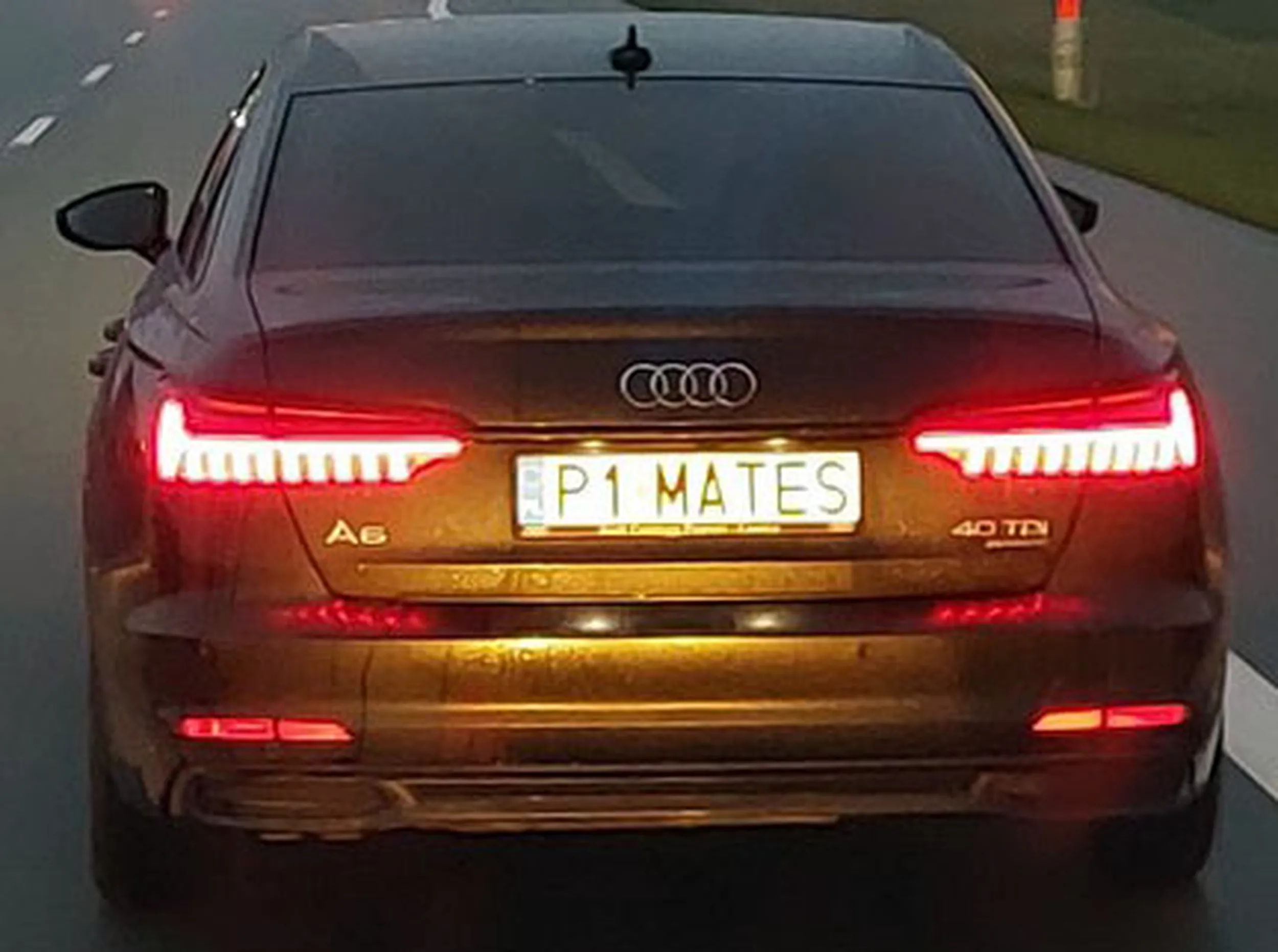 Fajny numer, blacha P1 MATES