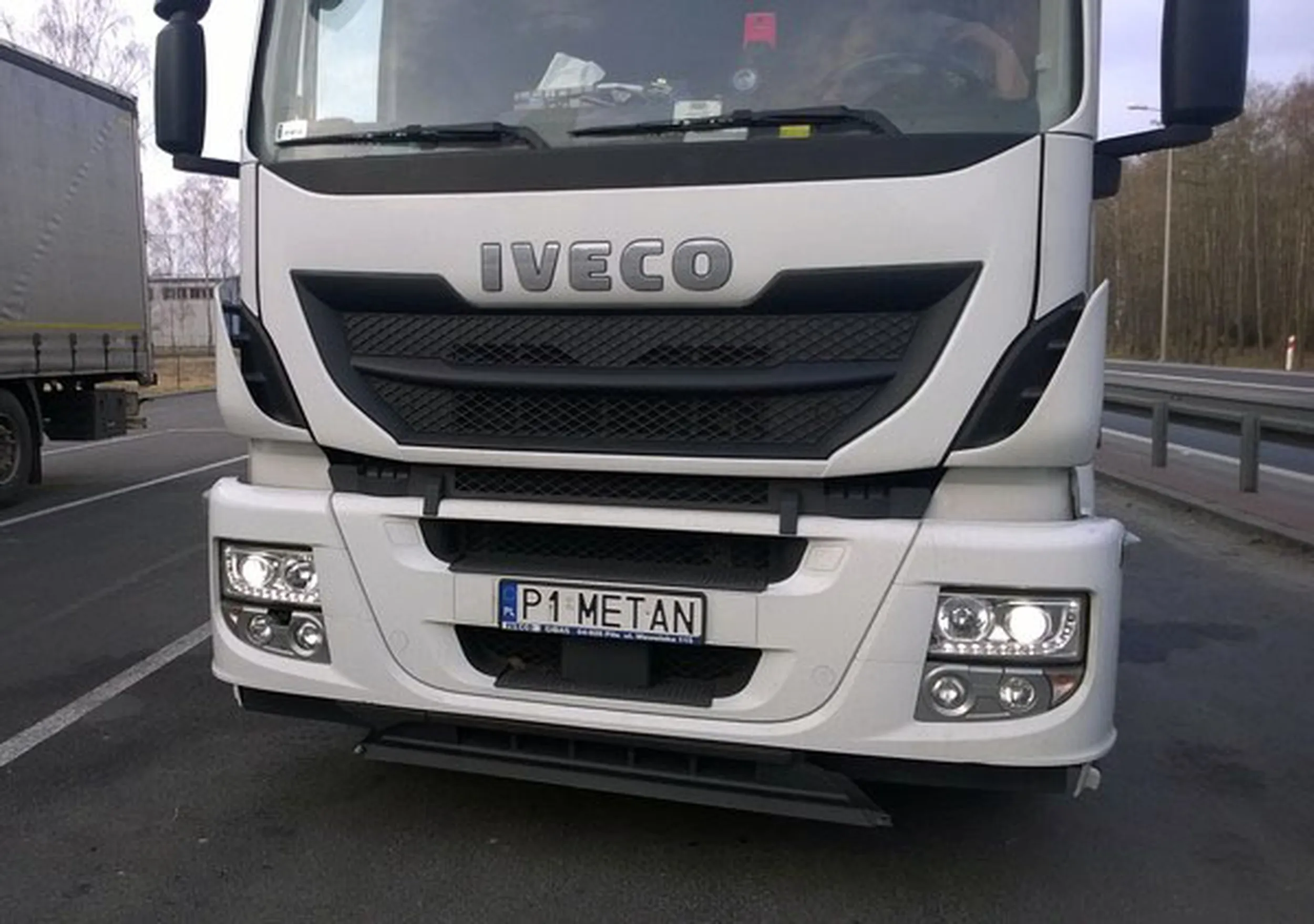 Fajny numer, blacha P1 METAN