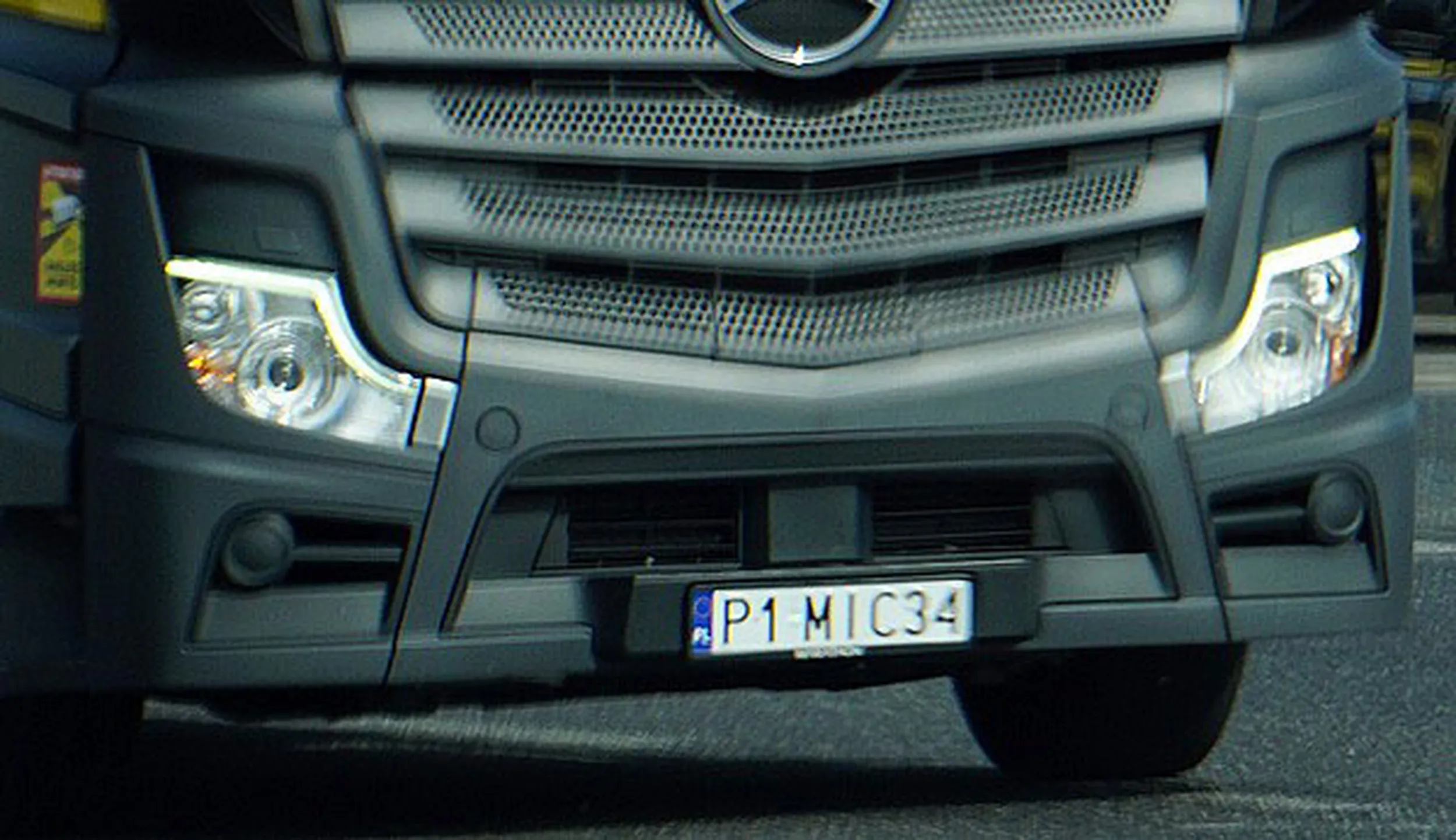 Fajny numer, blacha P1 MIC34