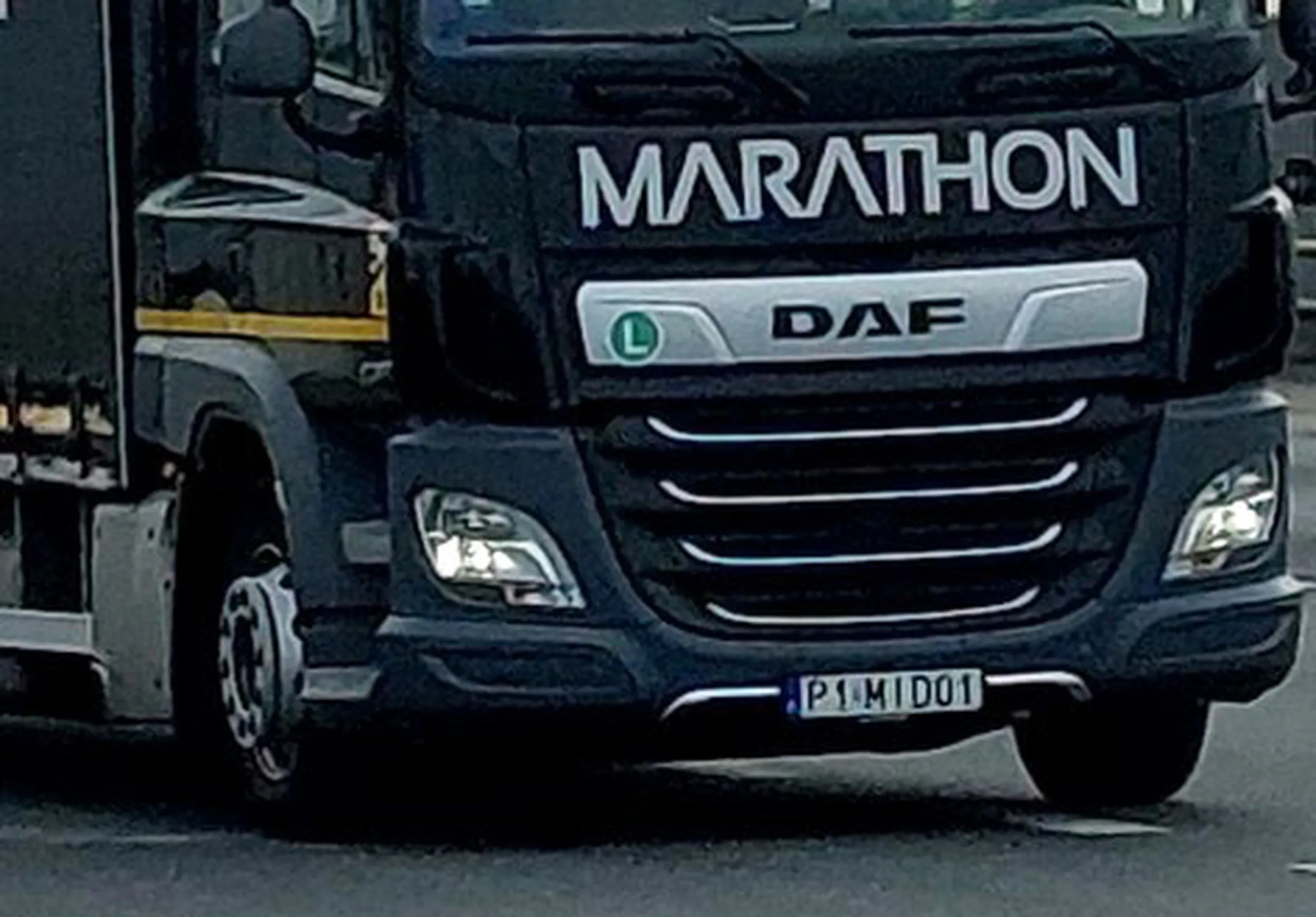 Fajny numer, blacha P1 MID01