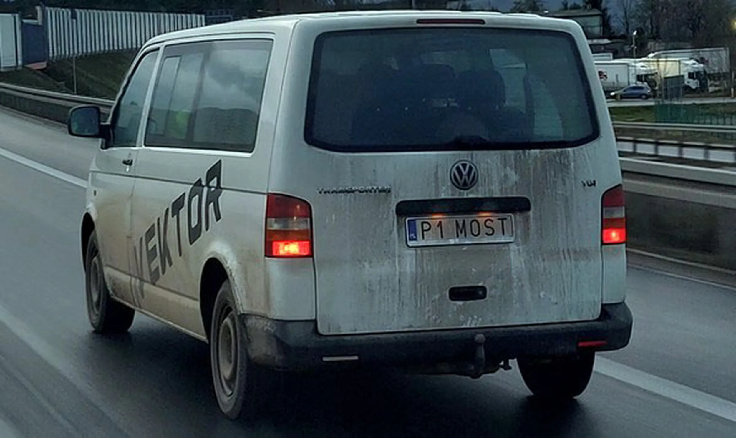 Fajny numer, blacha P1 MOST