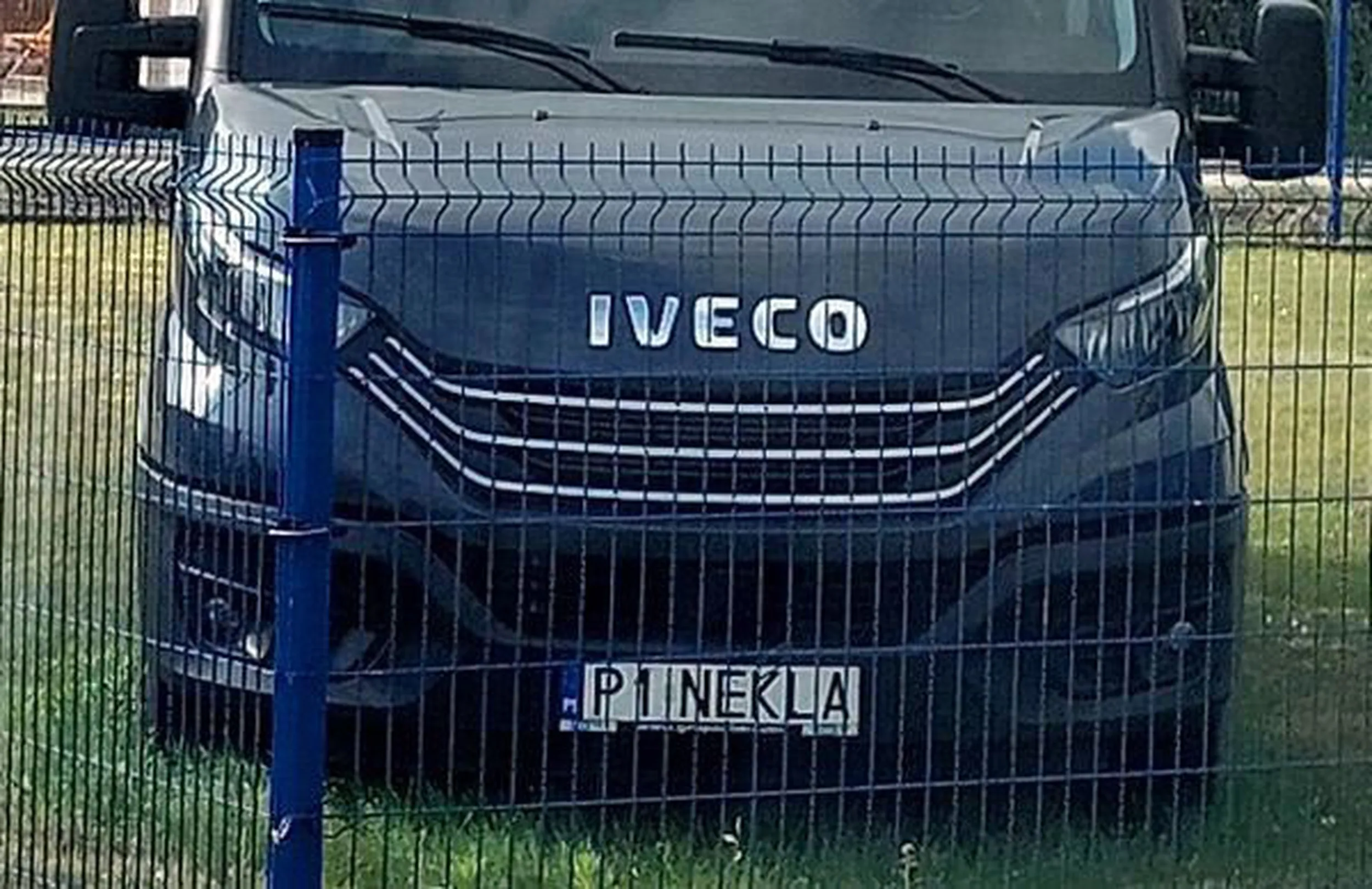 Fajny numer, blacha P1 NEKLA