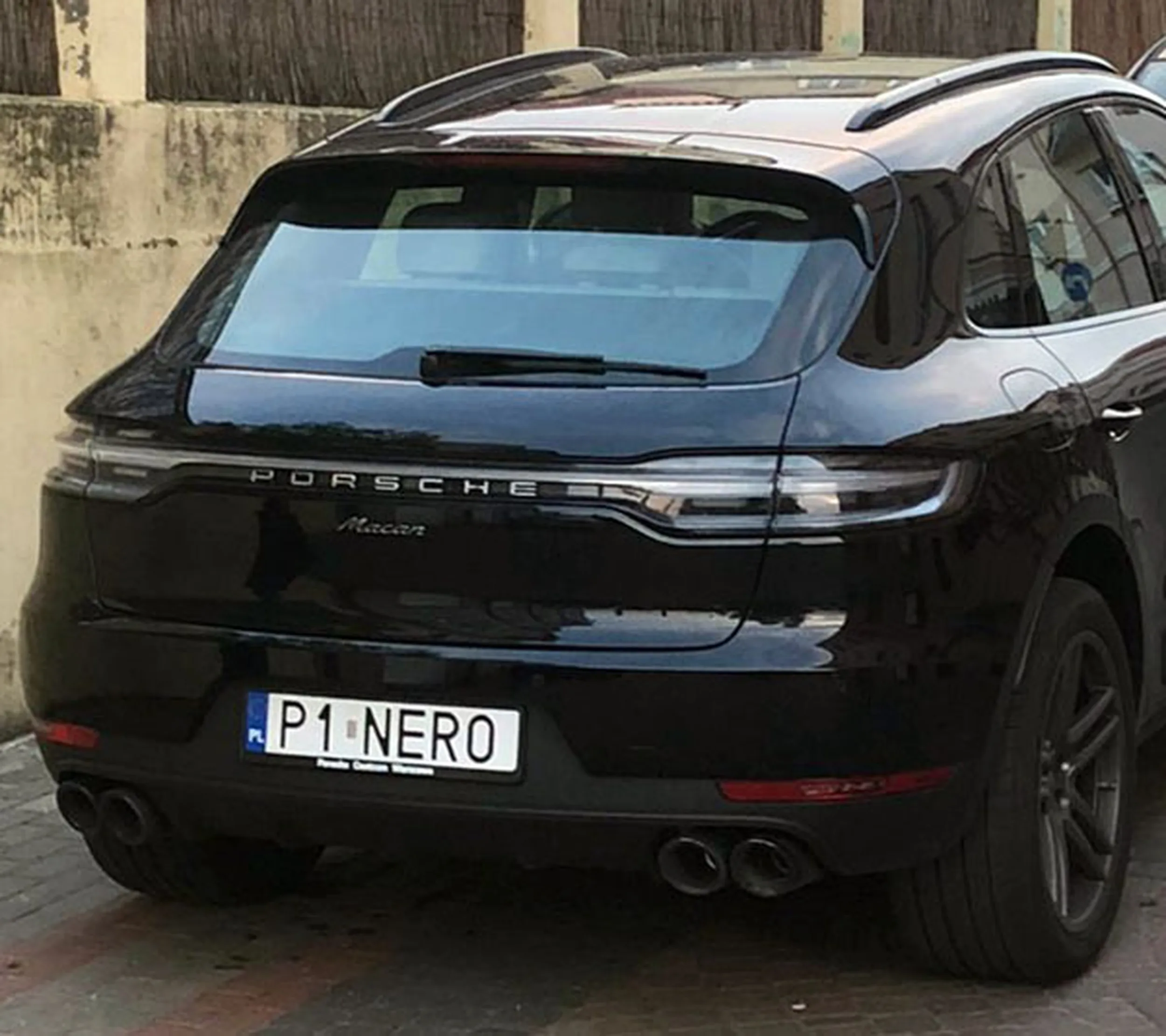 Fajny numer, blacha P1 NERO