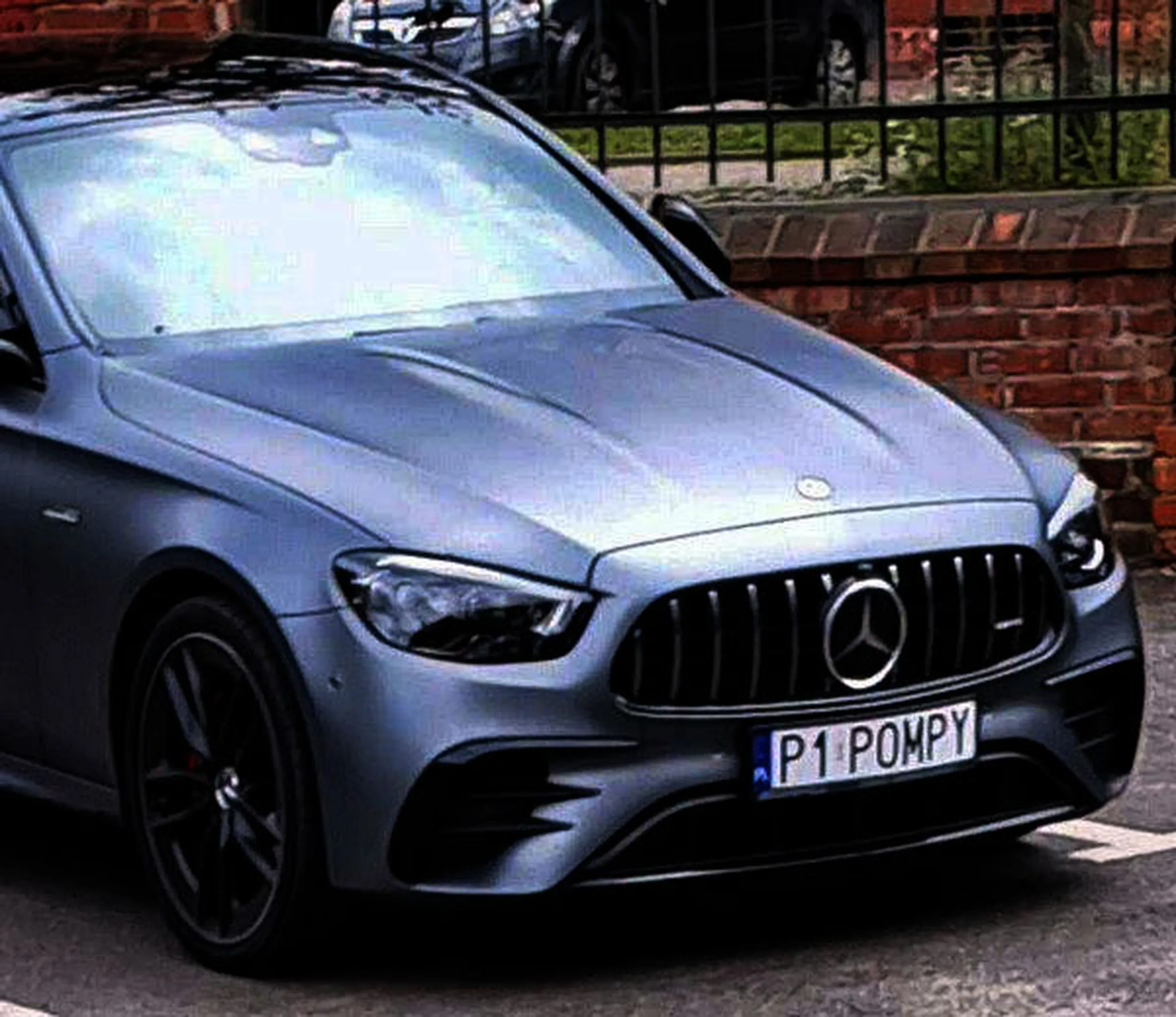 Fajny numer, blacha P1 POMPY