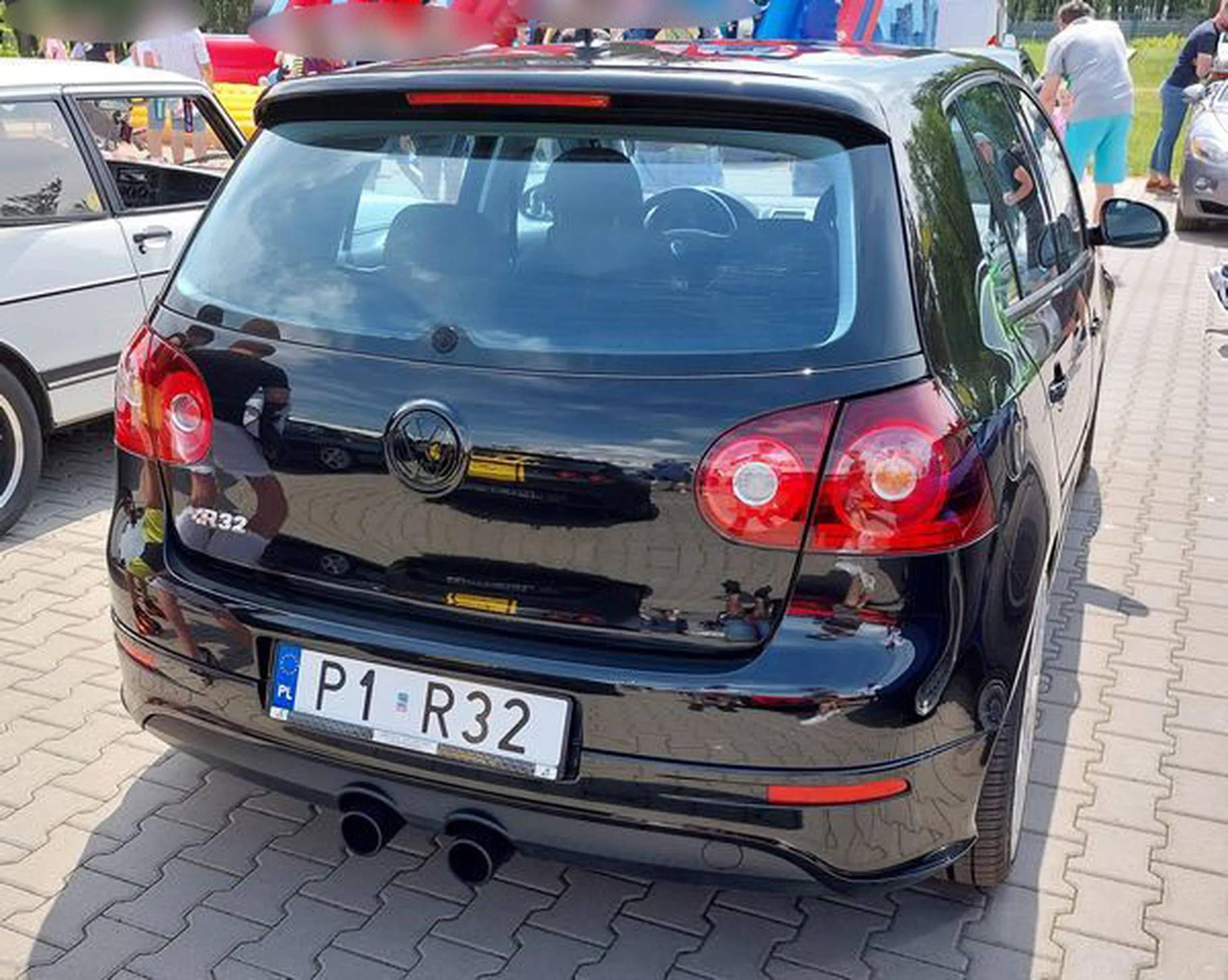 Fajny numer, blacha P1 R32