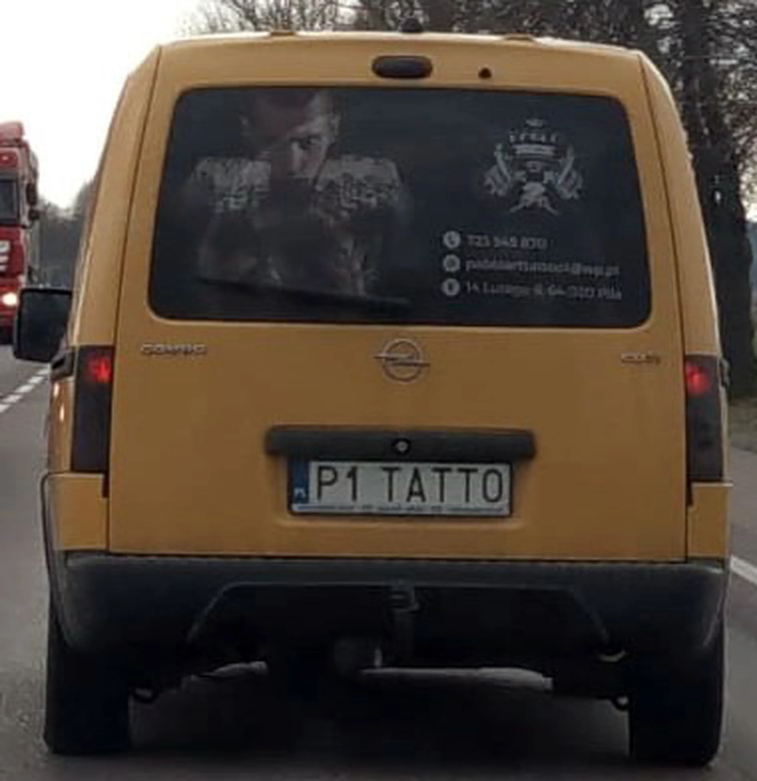 Fajny numer, blacha P1 TATTO