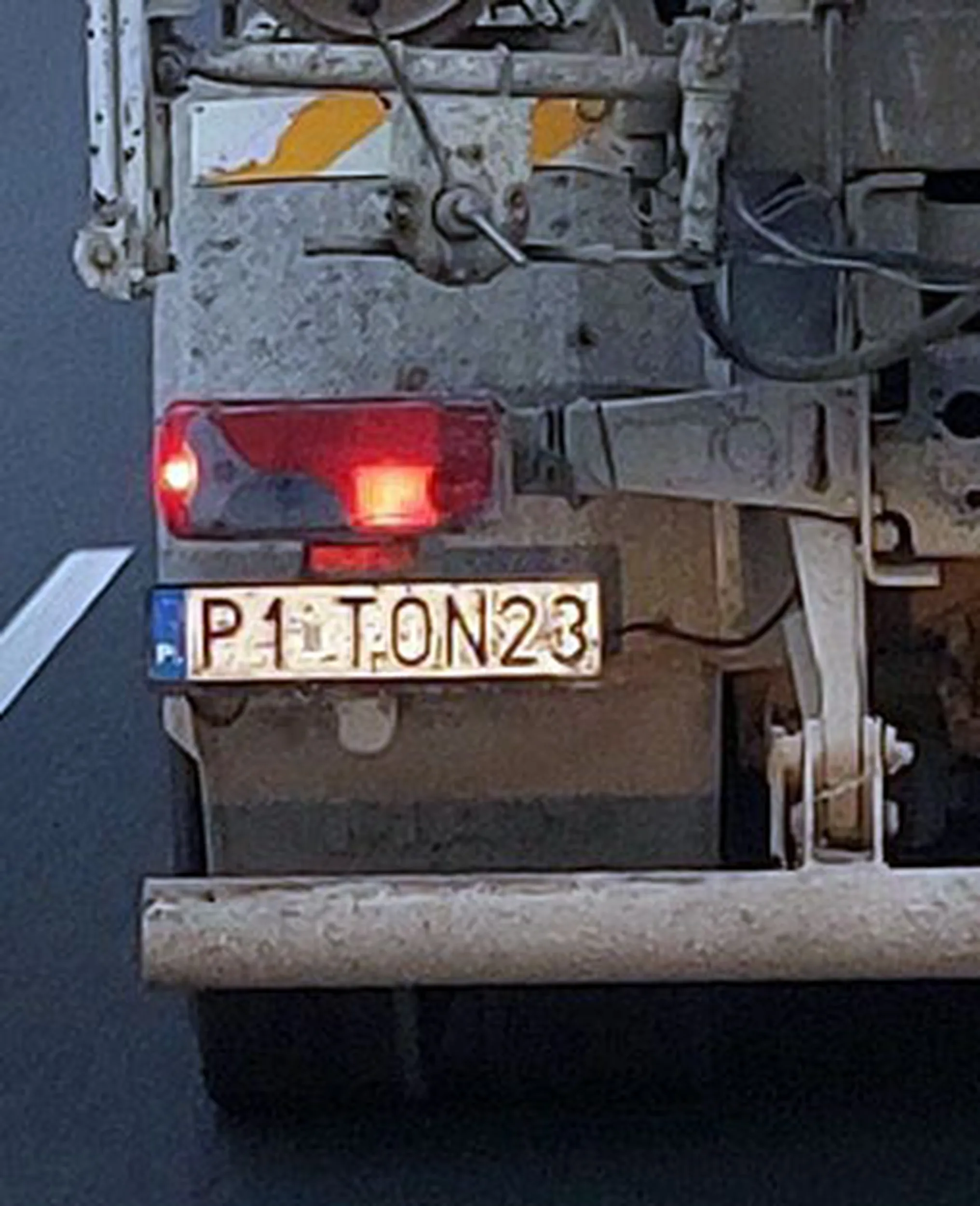 Fajny numer, blacha P1 TON23