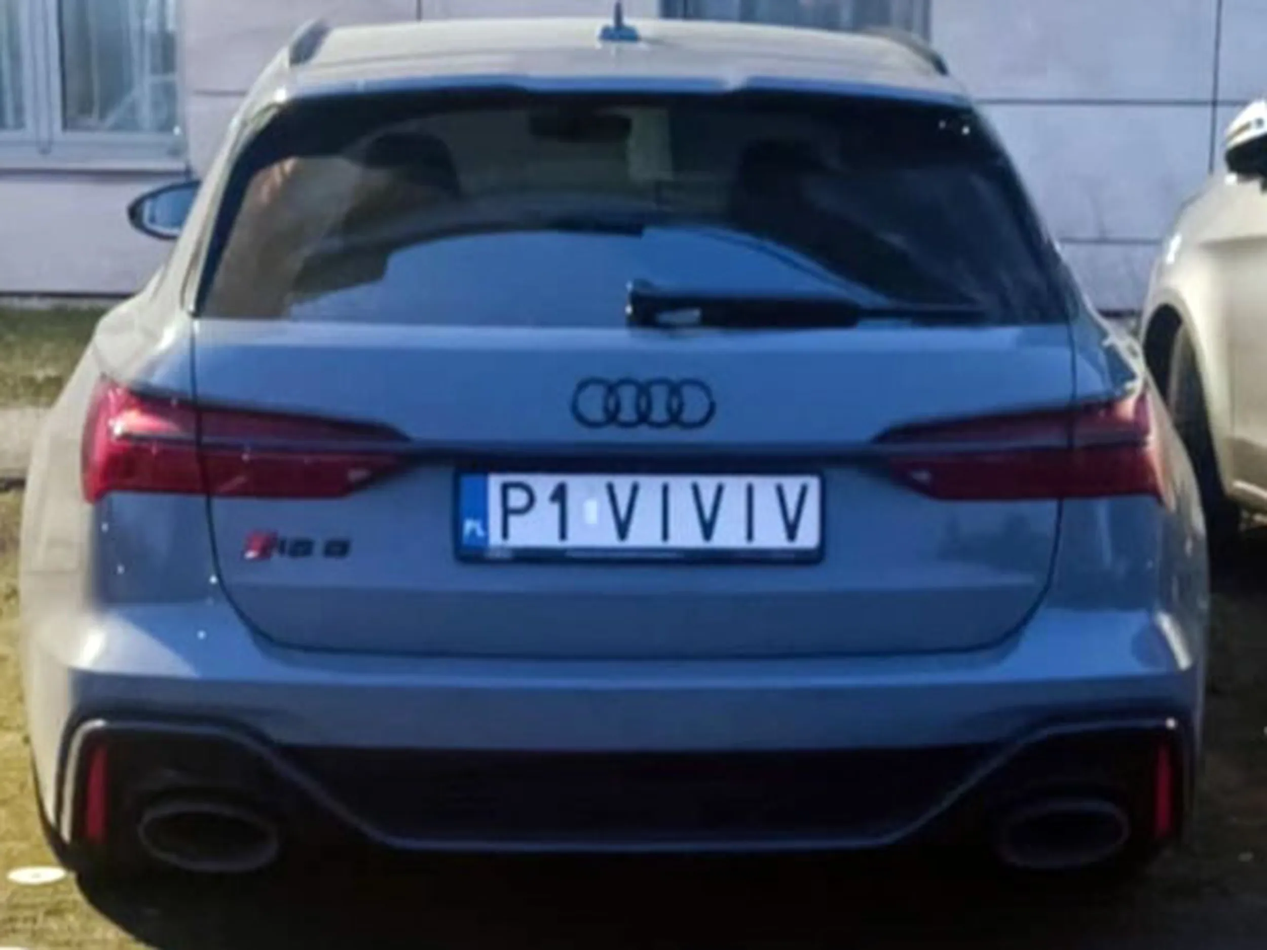 Fajny numer, blacha P1 VIVIV