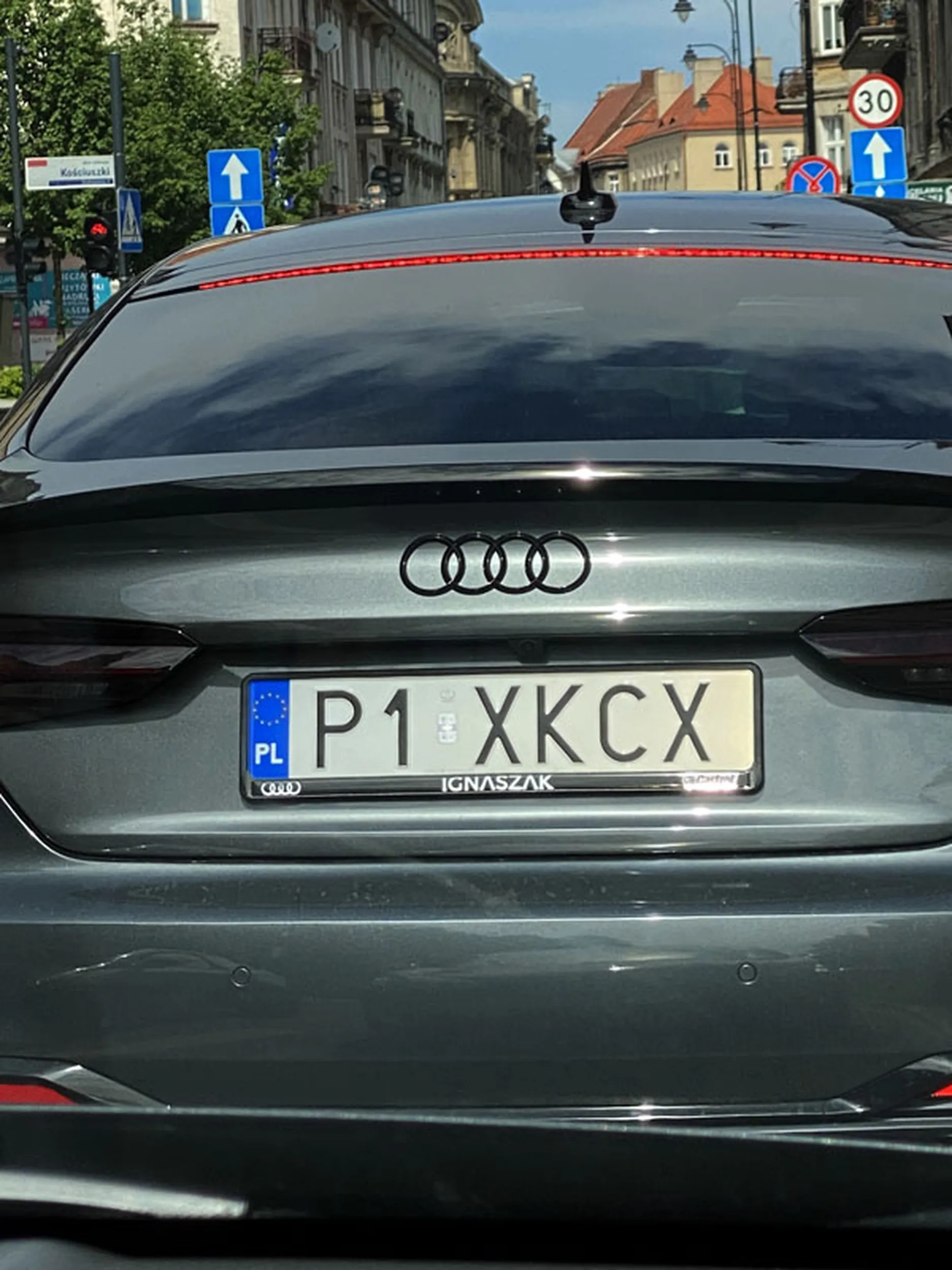 Fajny numer, blacha P1 XKCX