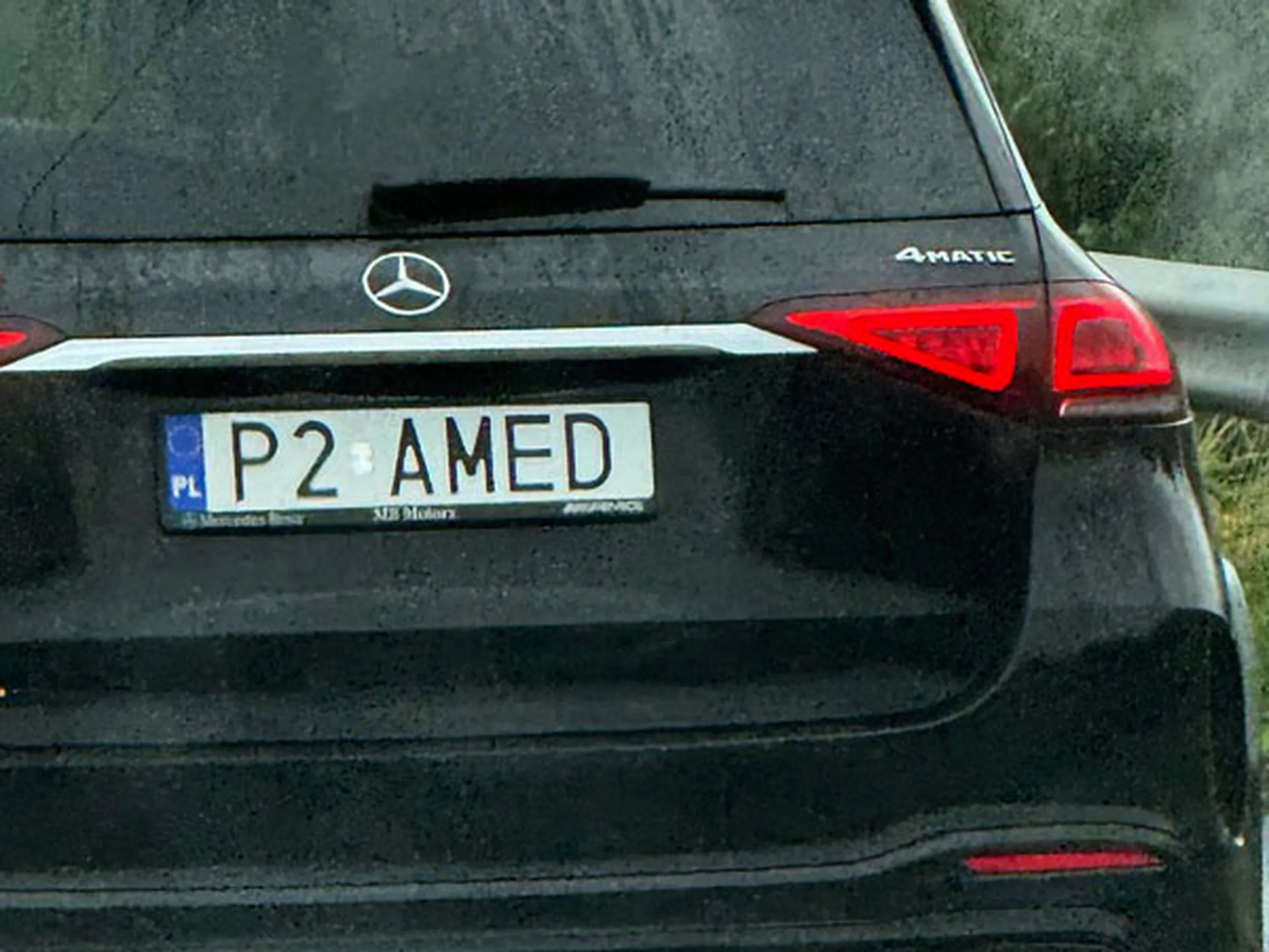 Fajny numer, blacha P2 AMED