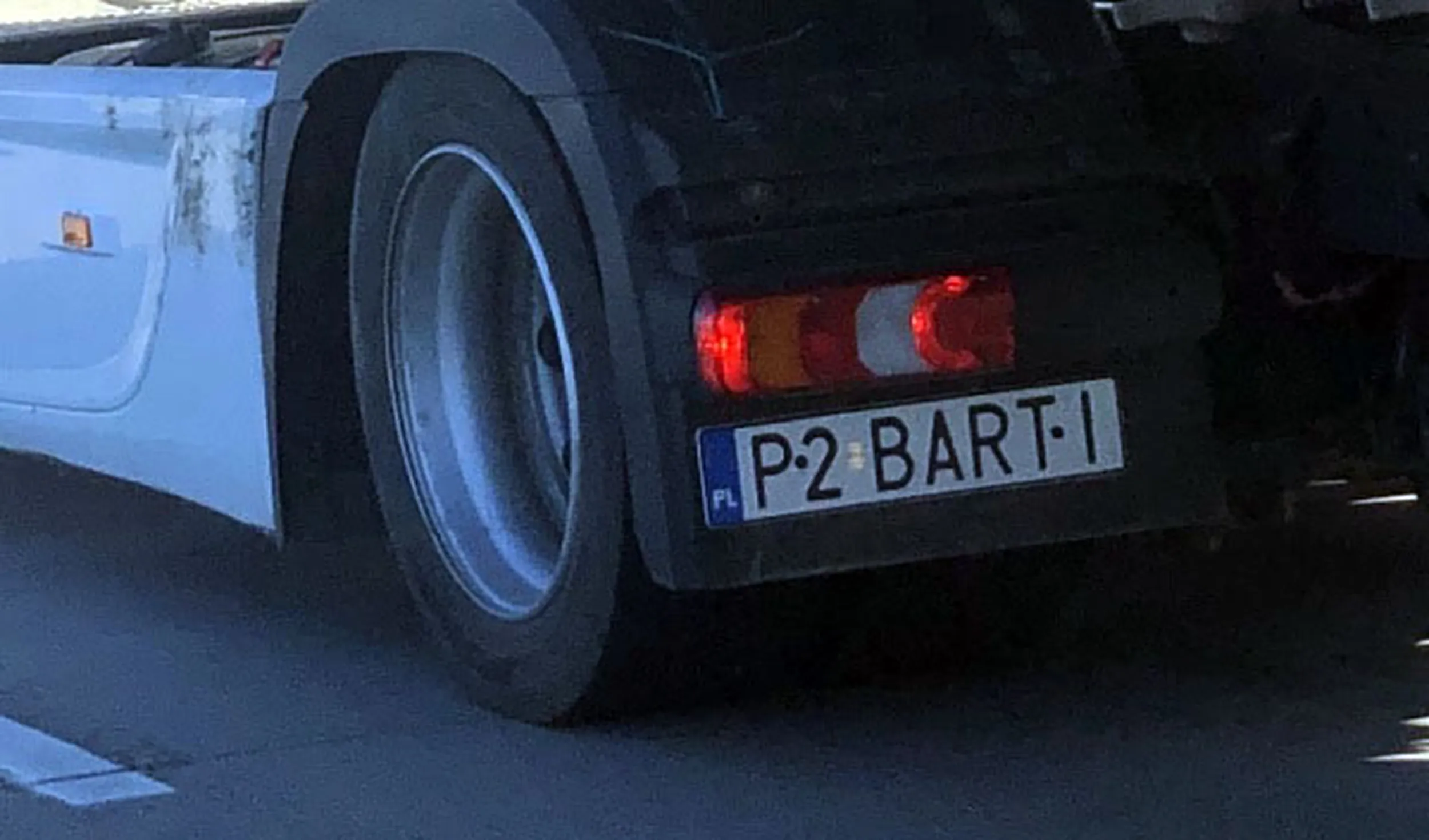Fajny numer, blacha P2 BARTI