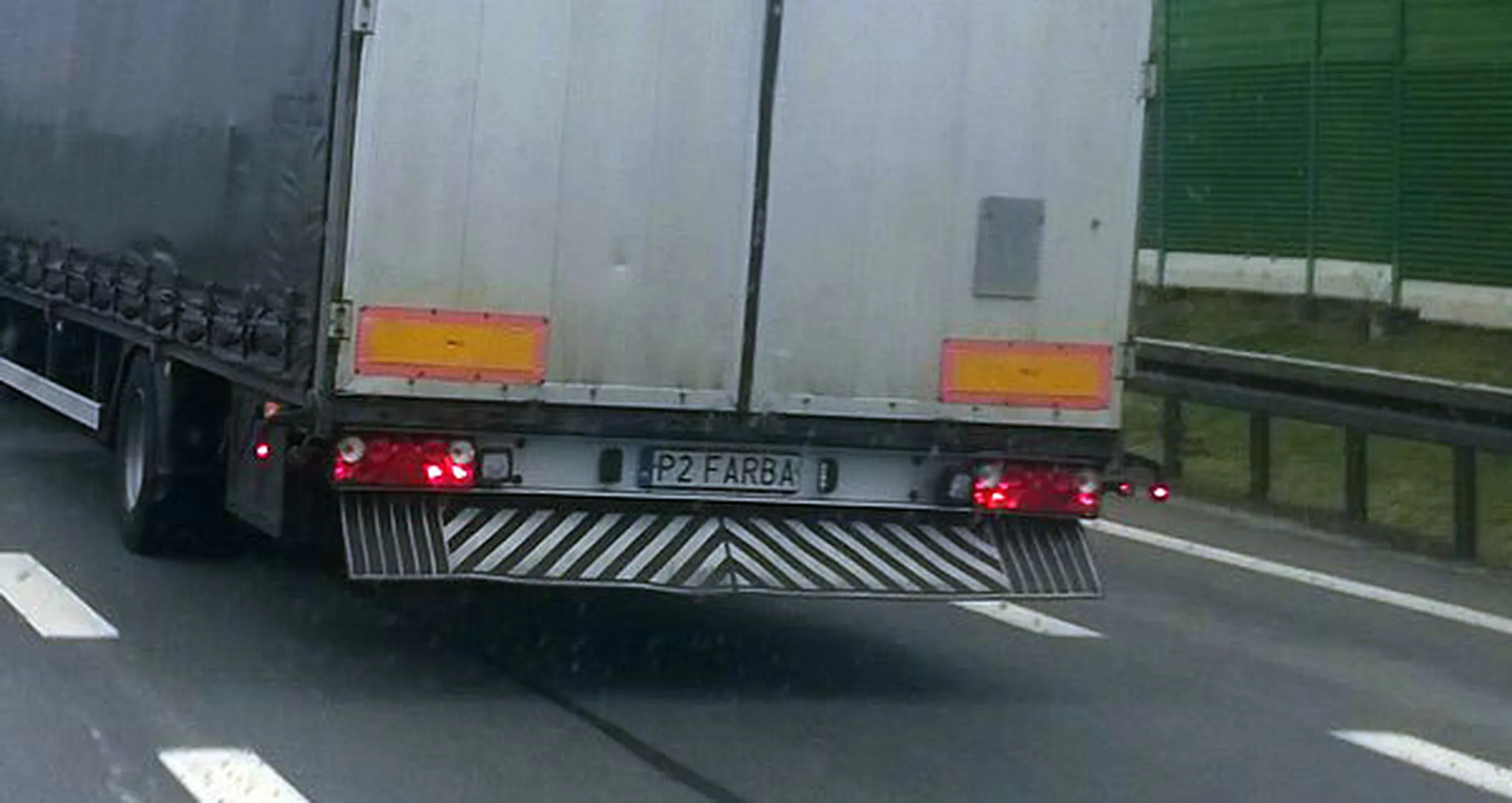 Fajny numer, blacha P2 FARBA