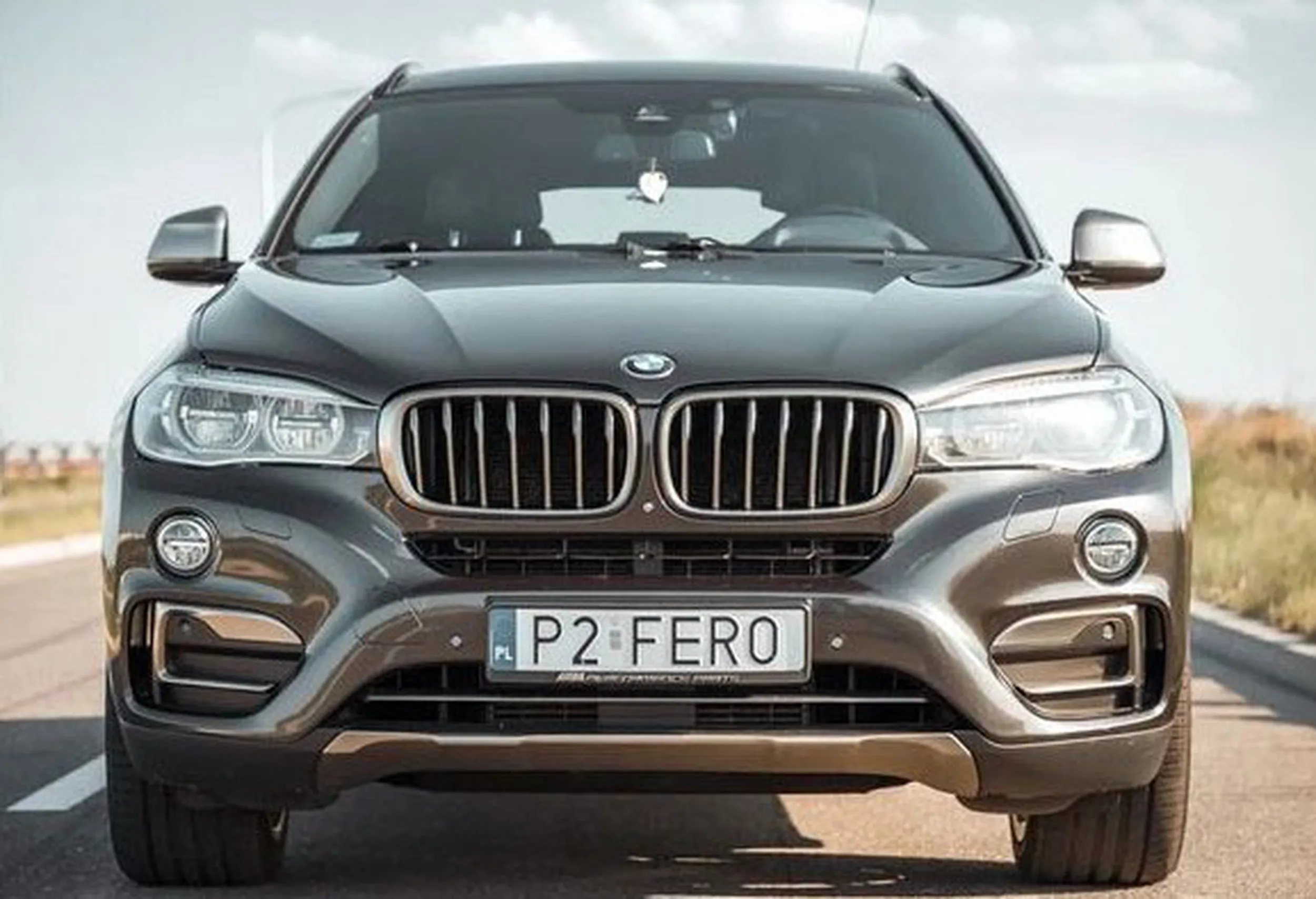 Fajny numer, blacha P2 FERO