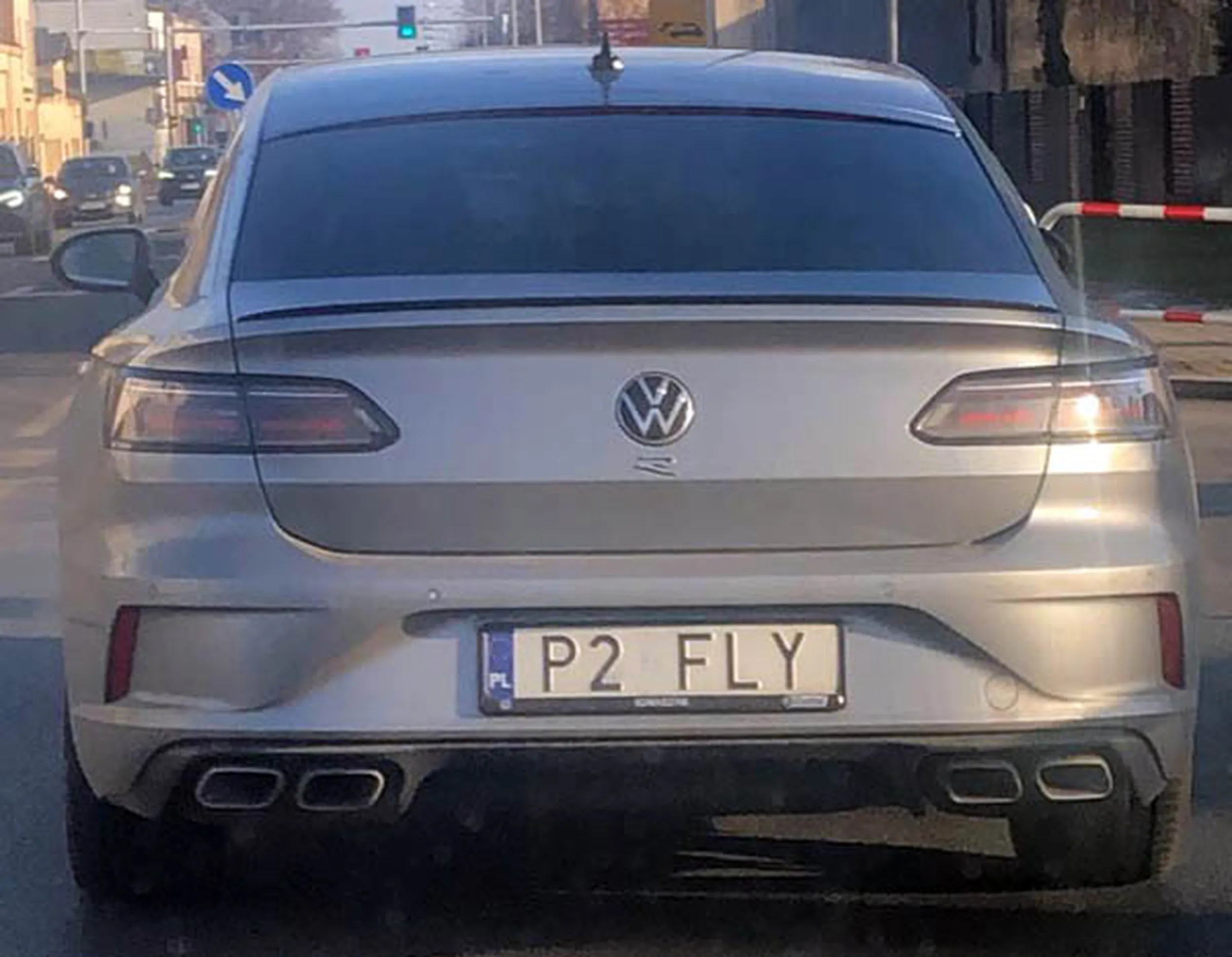 Fajny numer, blacha P2 FLY