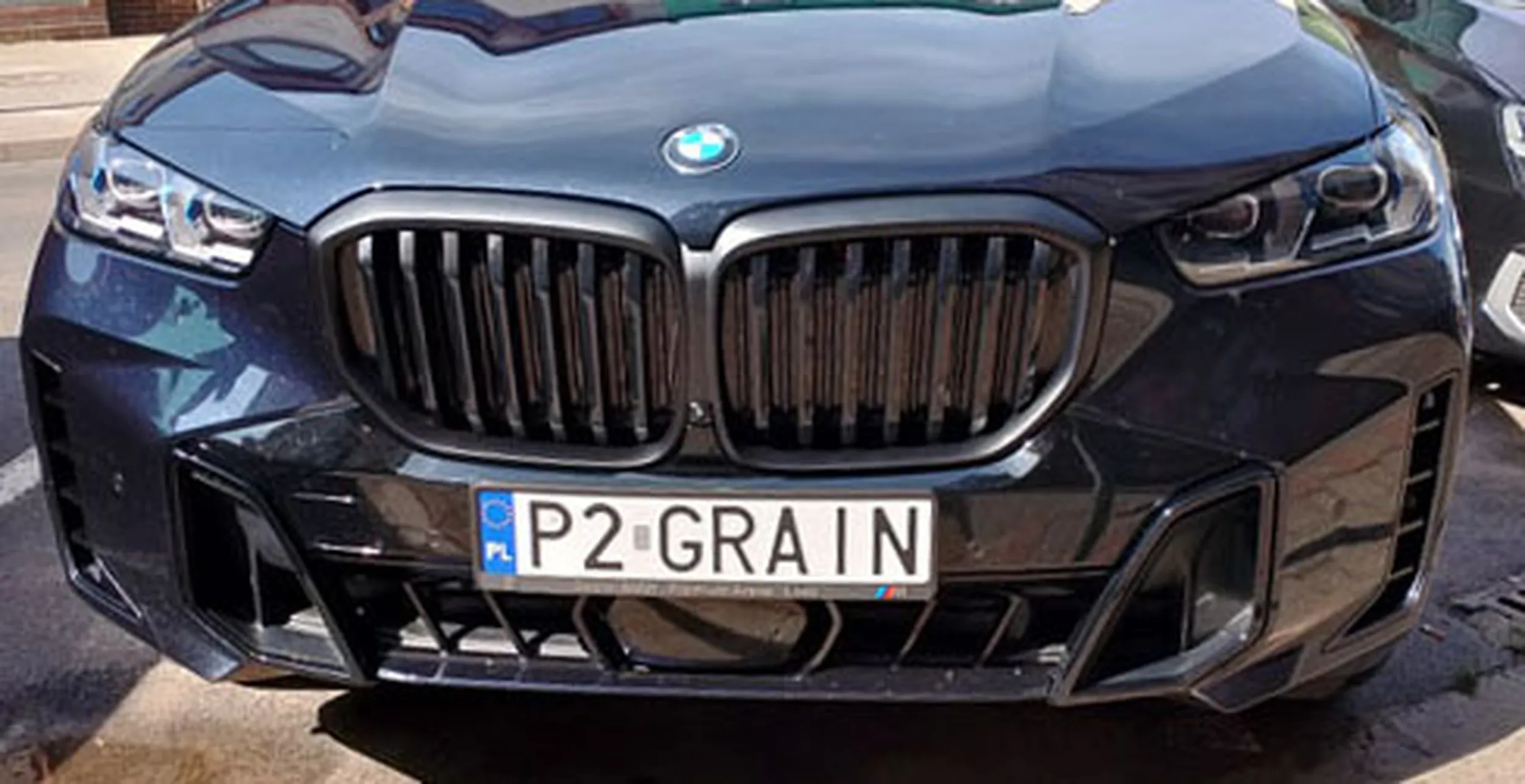 Fajny numer, blacha P2 GRAIN