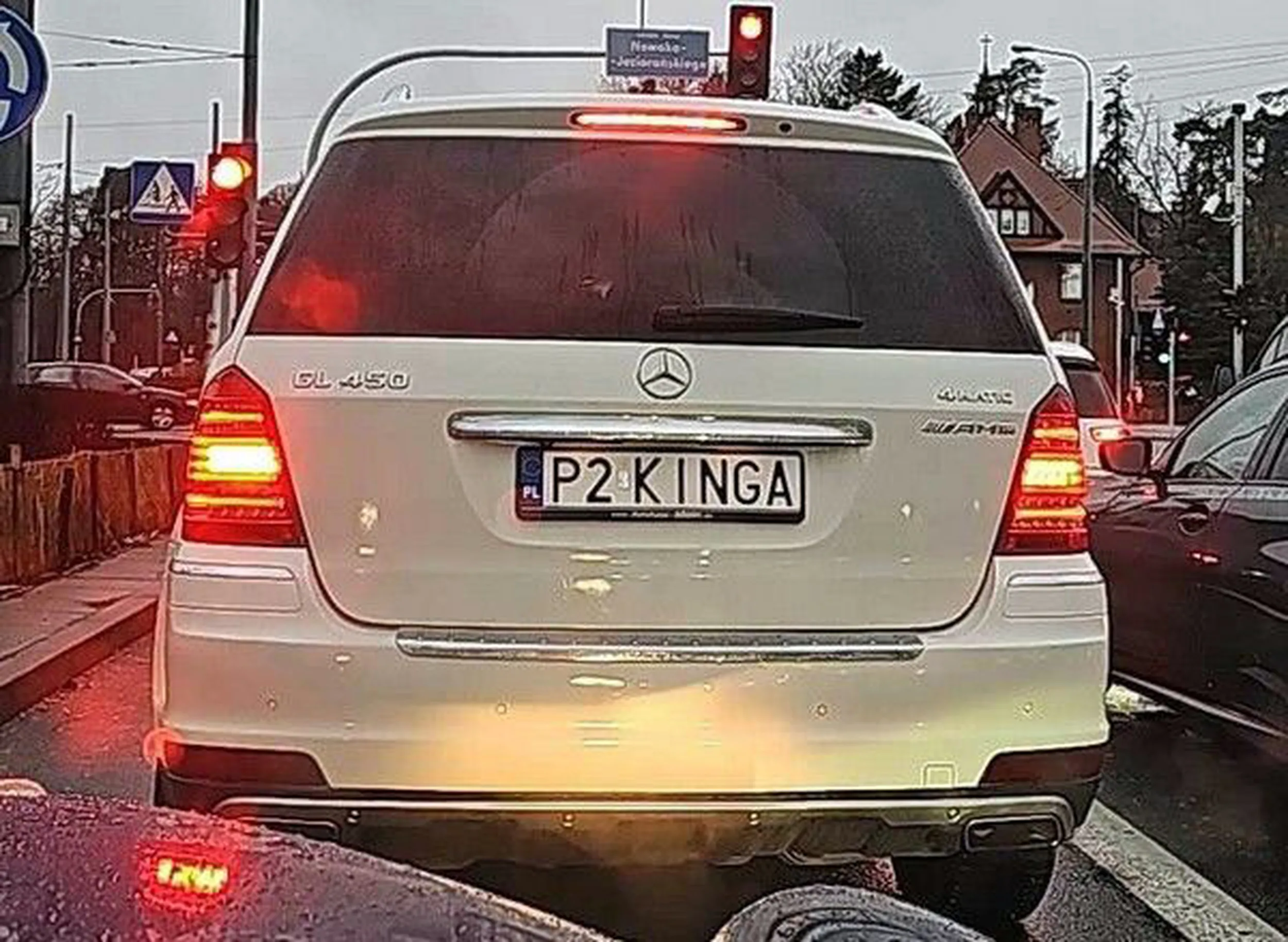 Fajny numer, blacha P2 KINGA