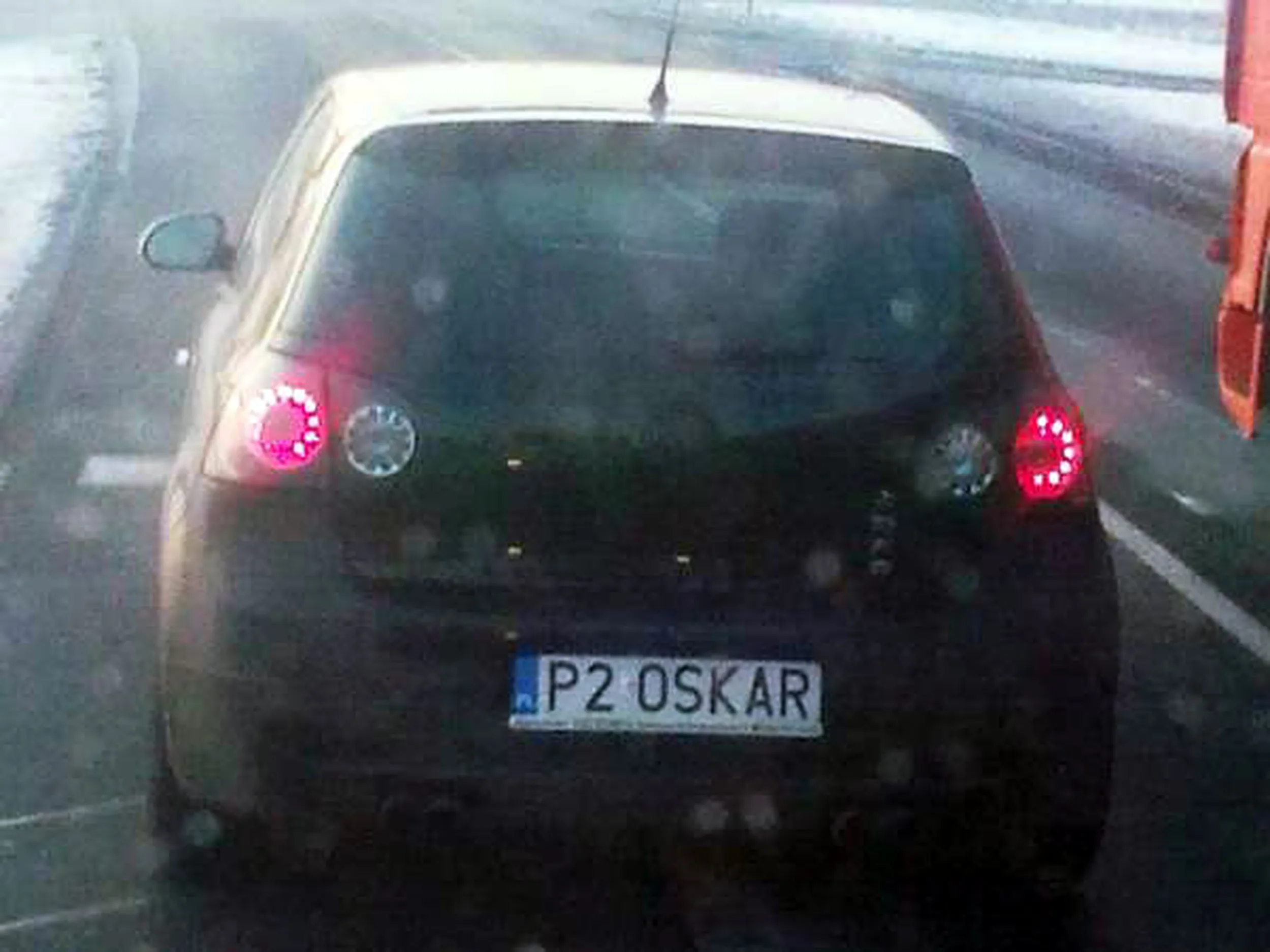 Fajny numer, blacha P2 OSKAR