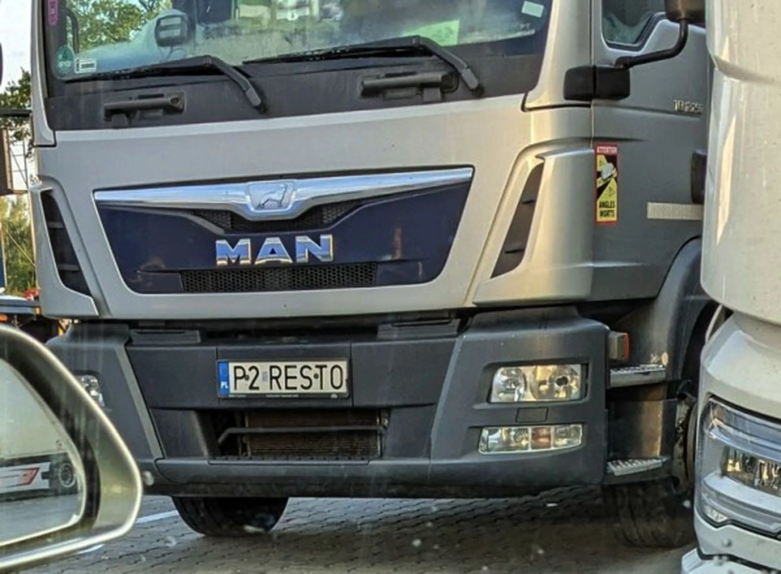 Fajny numer, blacha P2 RESTO