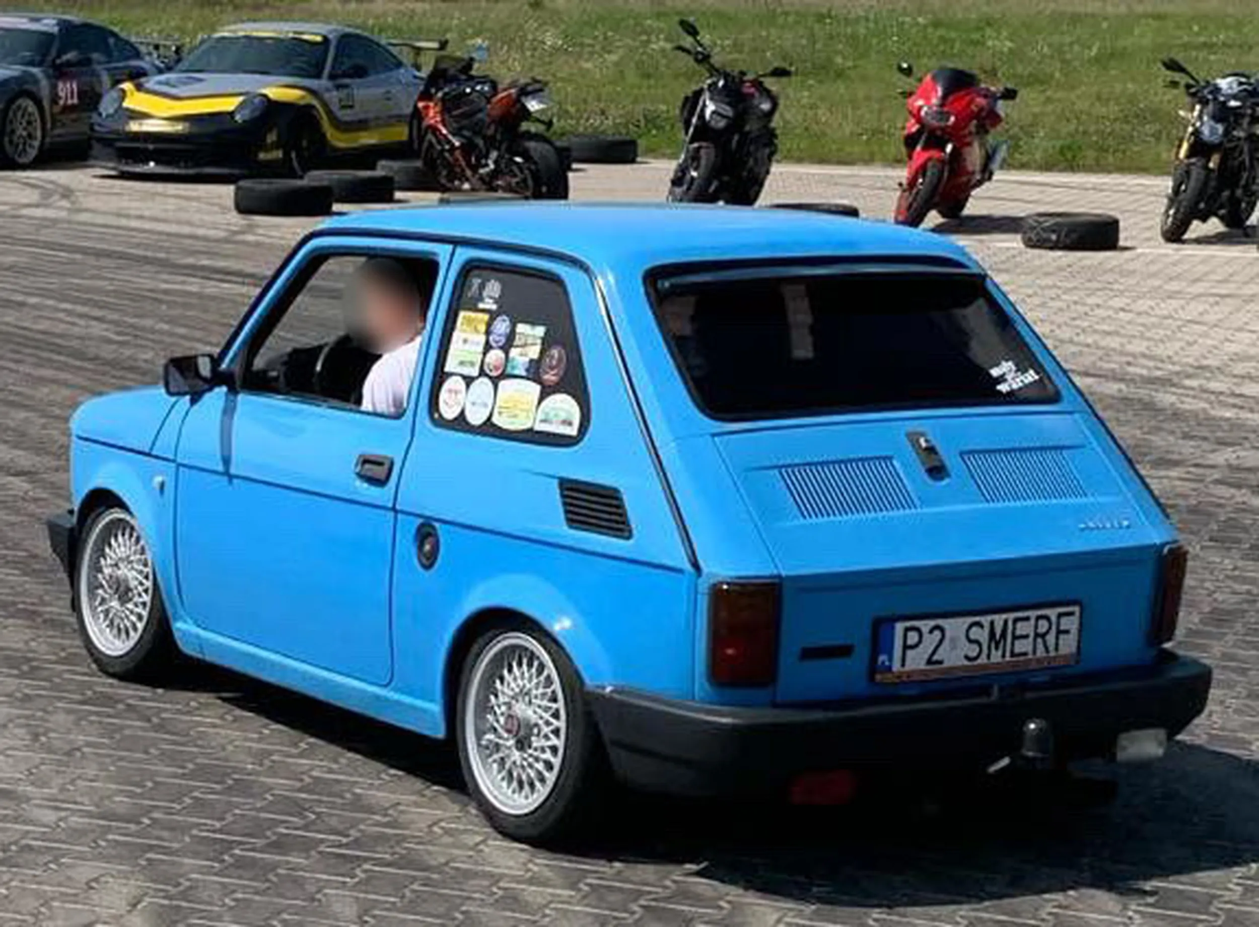 Fajny numer, blacha P2 SMERF