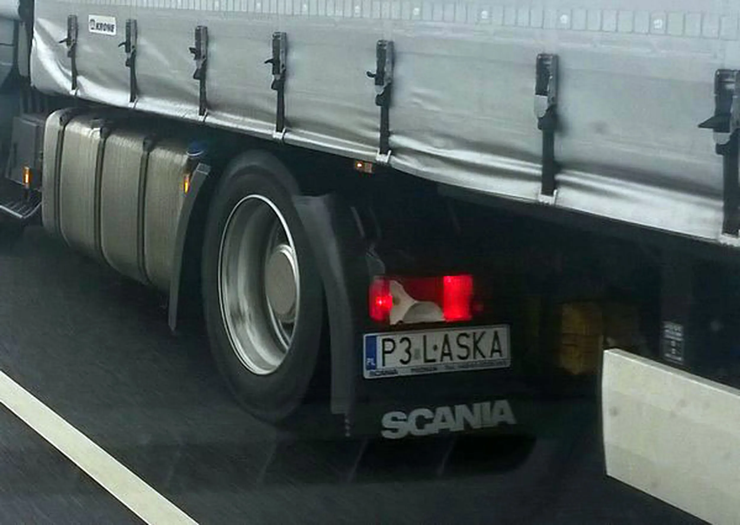 Fajny numer, blacha P3 LASKA