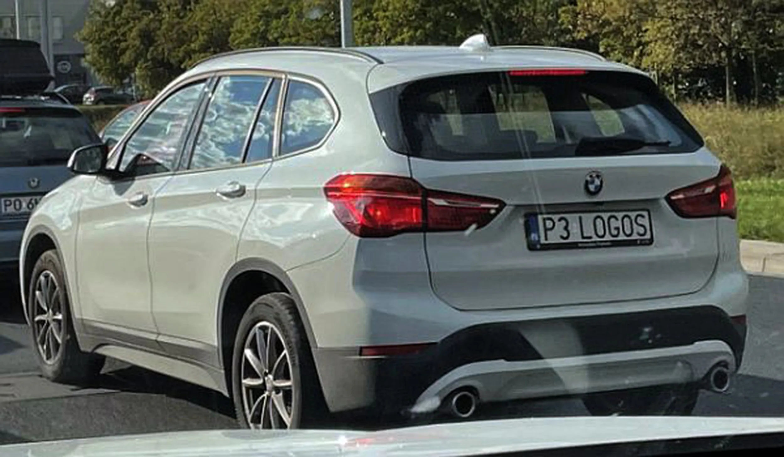 Fajny numer, blacha P3 LOGOS